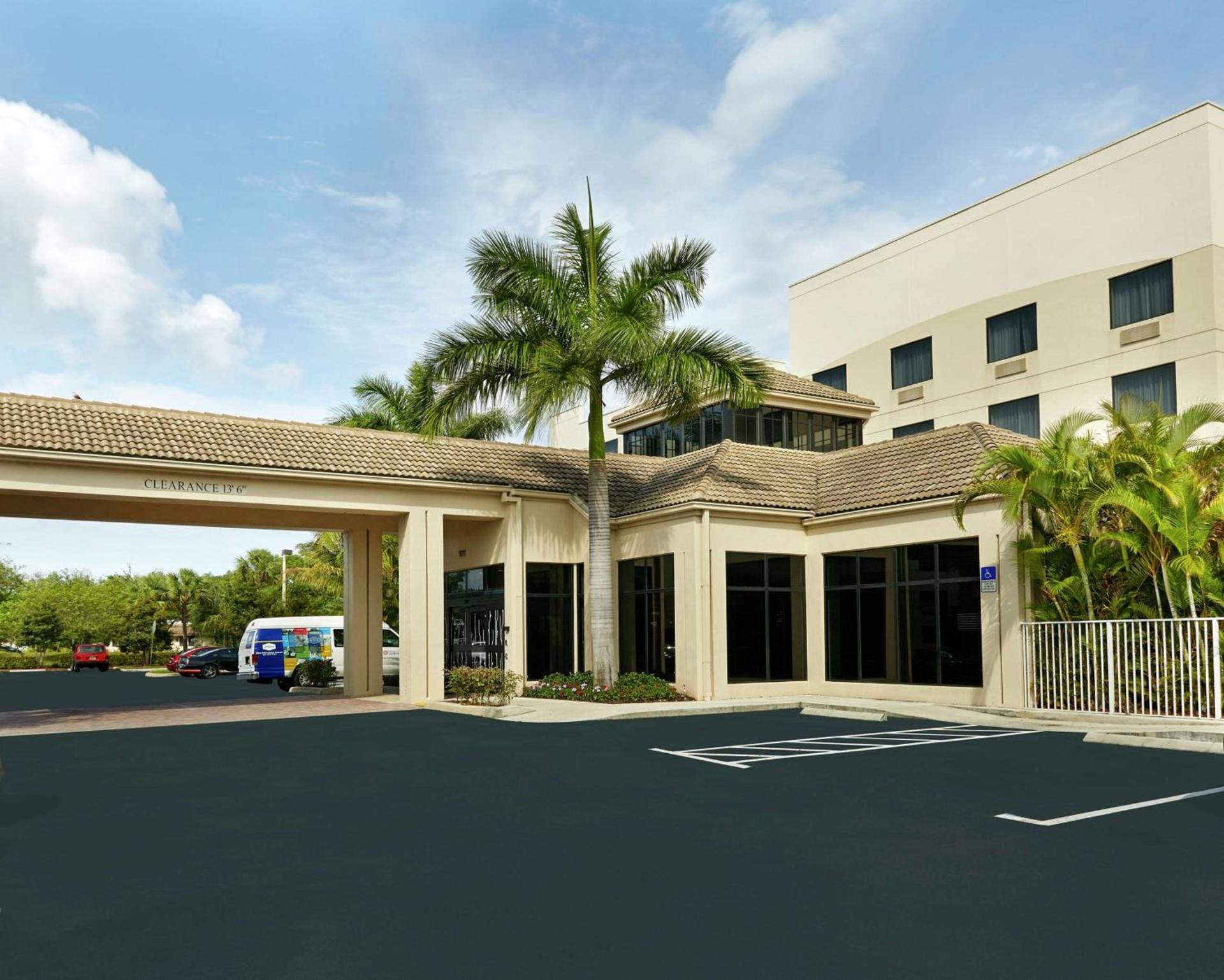 Hilton Garden Inn West Palm Beach Airport photo 4