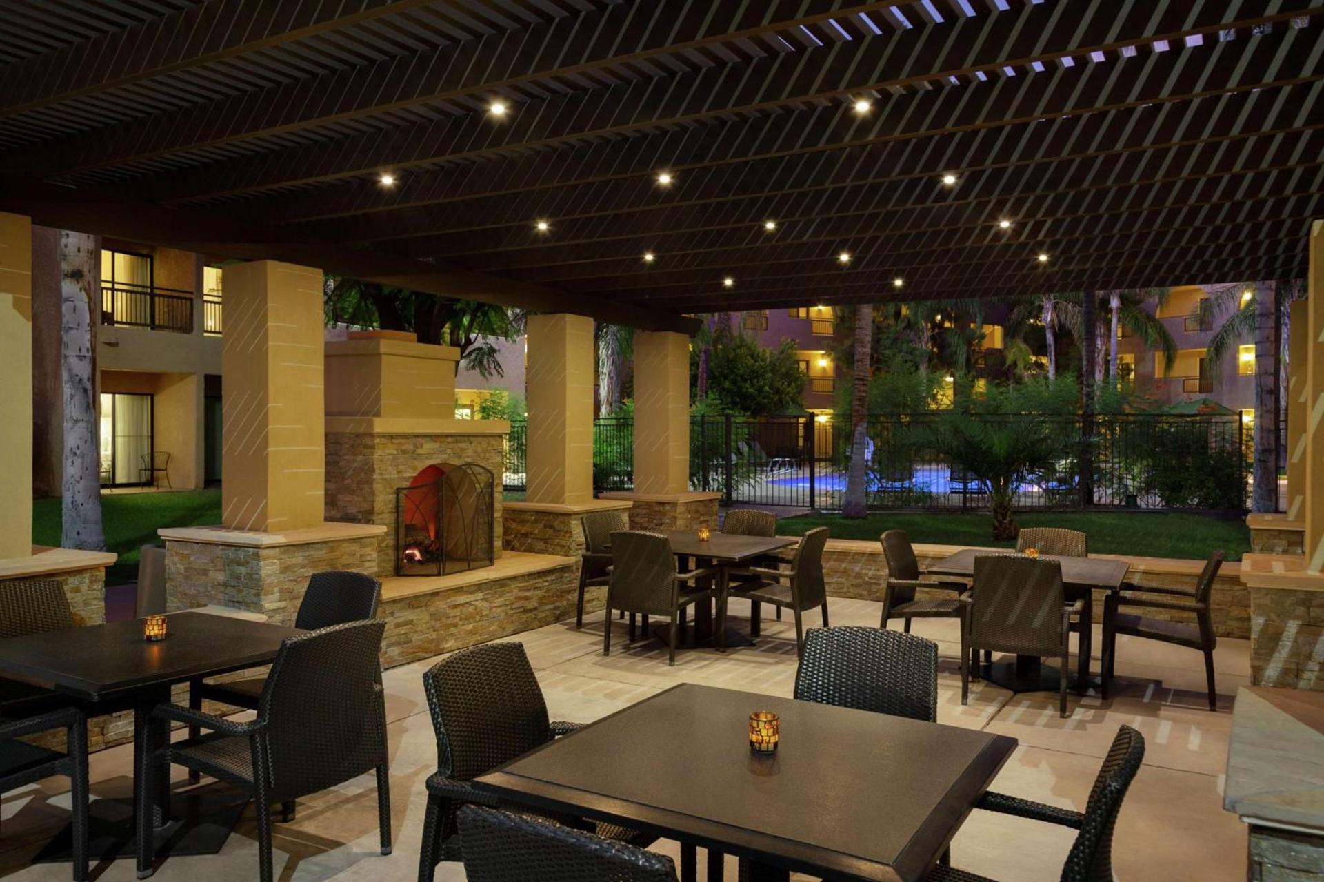 Embassy Suites by Hilton Phoenix Tempe photo 45