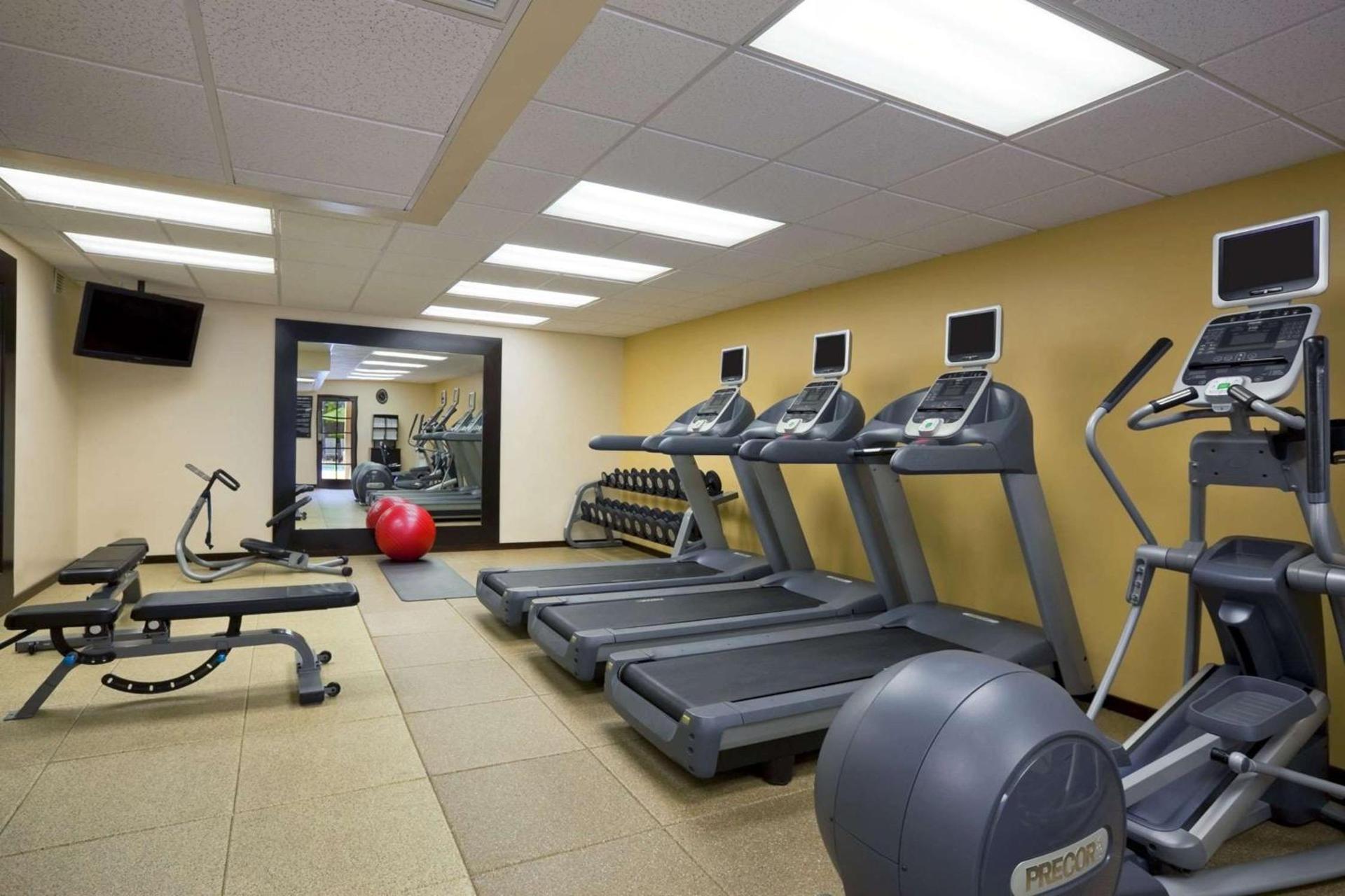 Embassy Suites by Hilton Phoenix Tempe photo 17