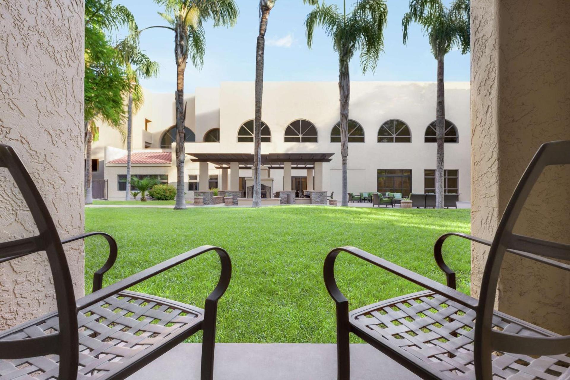 Embassy Suites by Hilton Phoenix Tempe photo 19