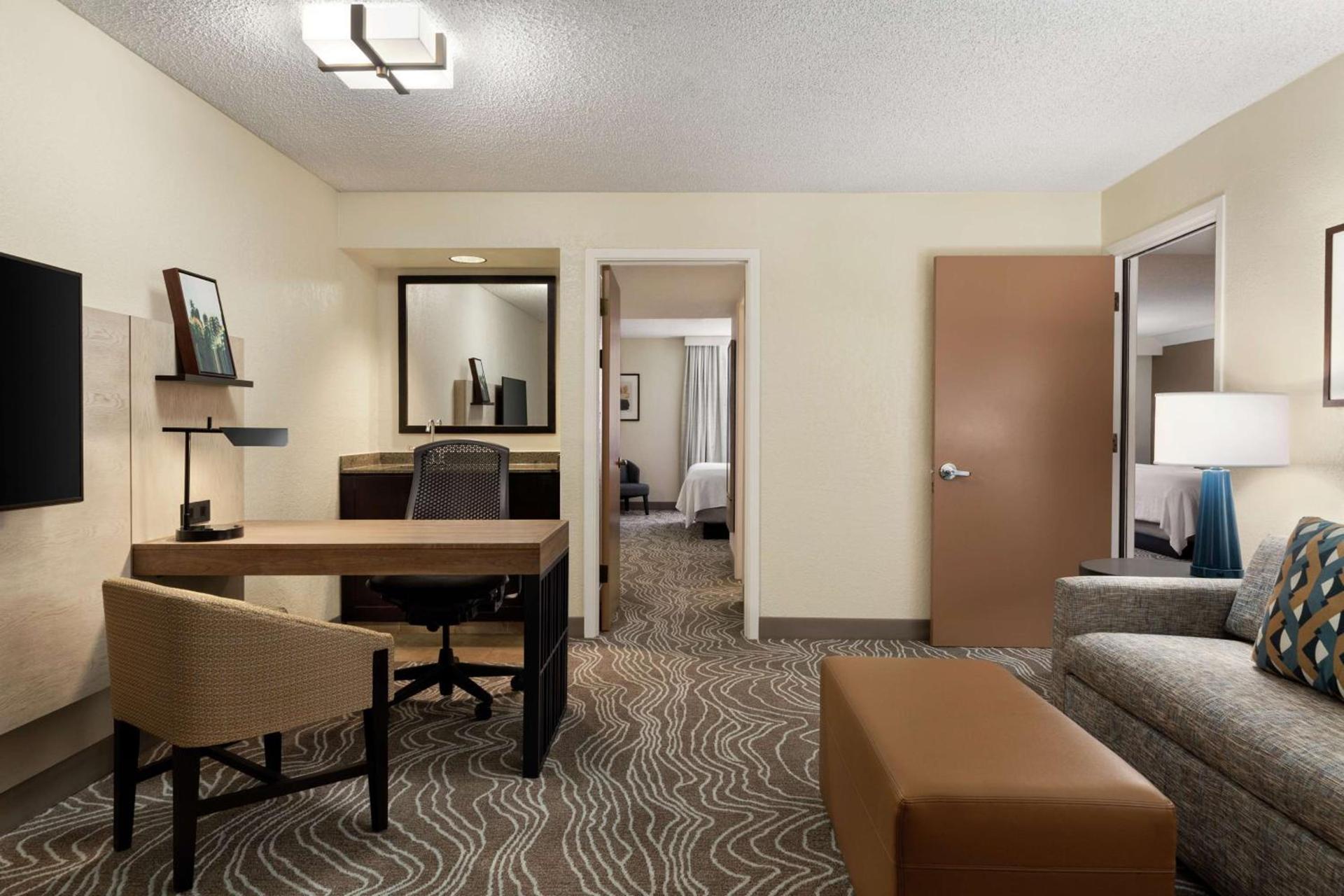 Embassy Suites by Hilton Phoenix Tempe photo 28