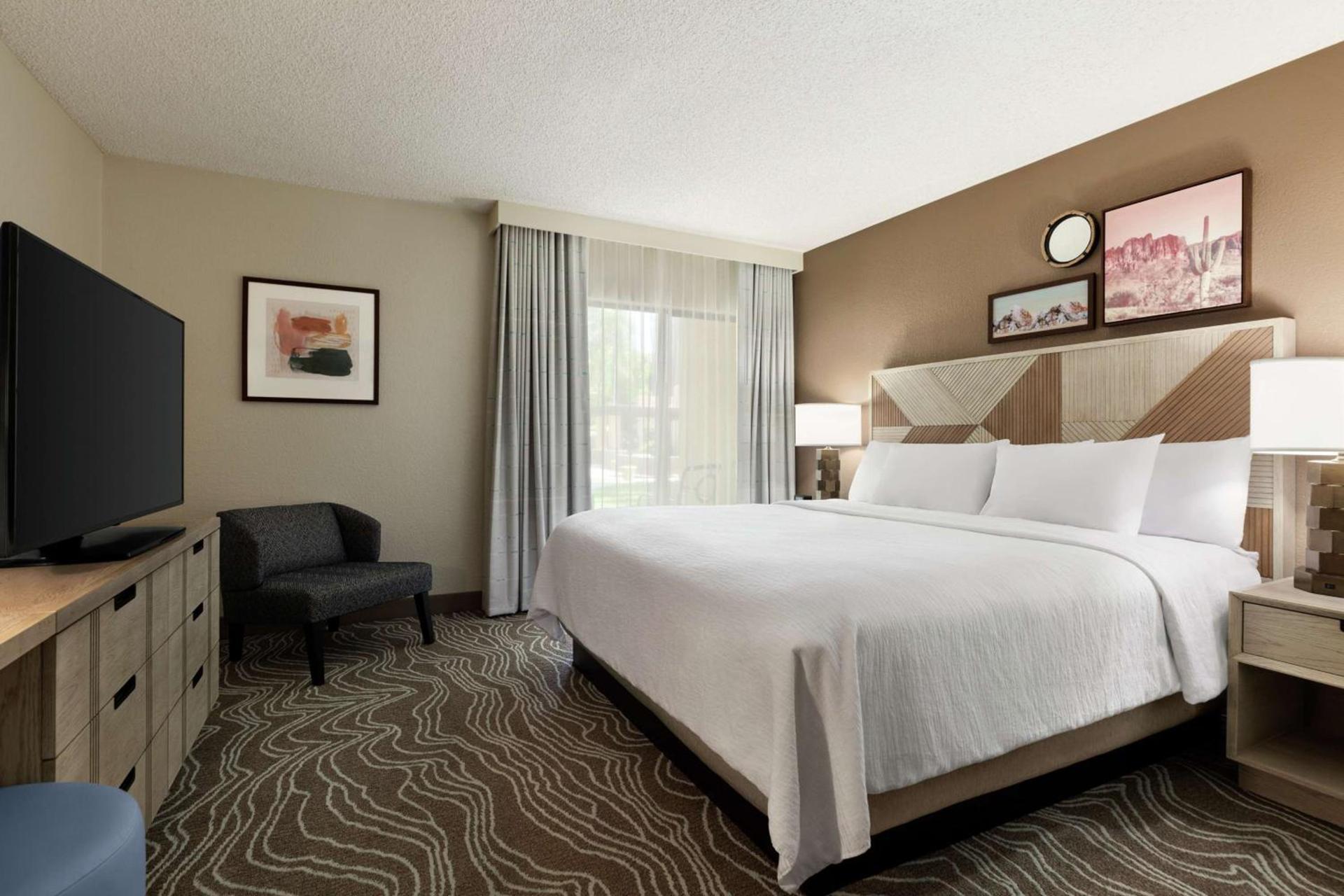 Embassy Suites by Hilton Phoenix Tempe photo 29