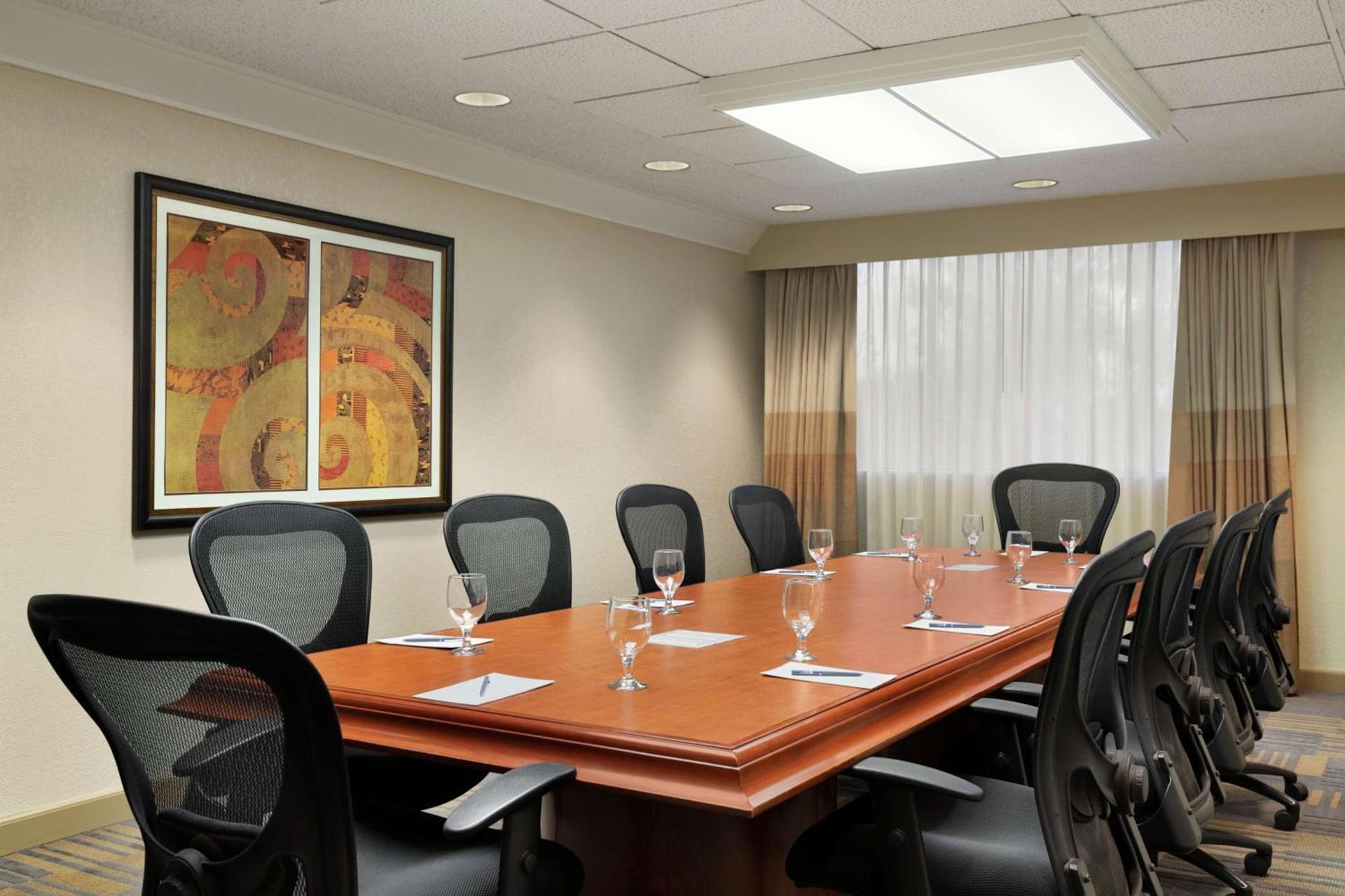 Embassy Suites by Hilton Phoenix Tempe photo 39