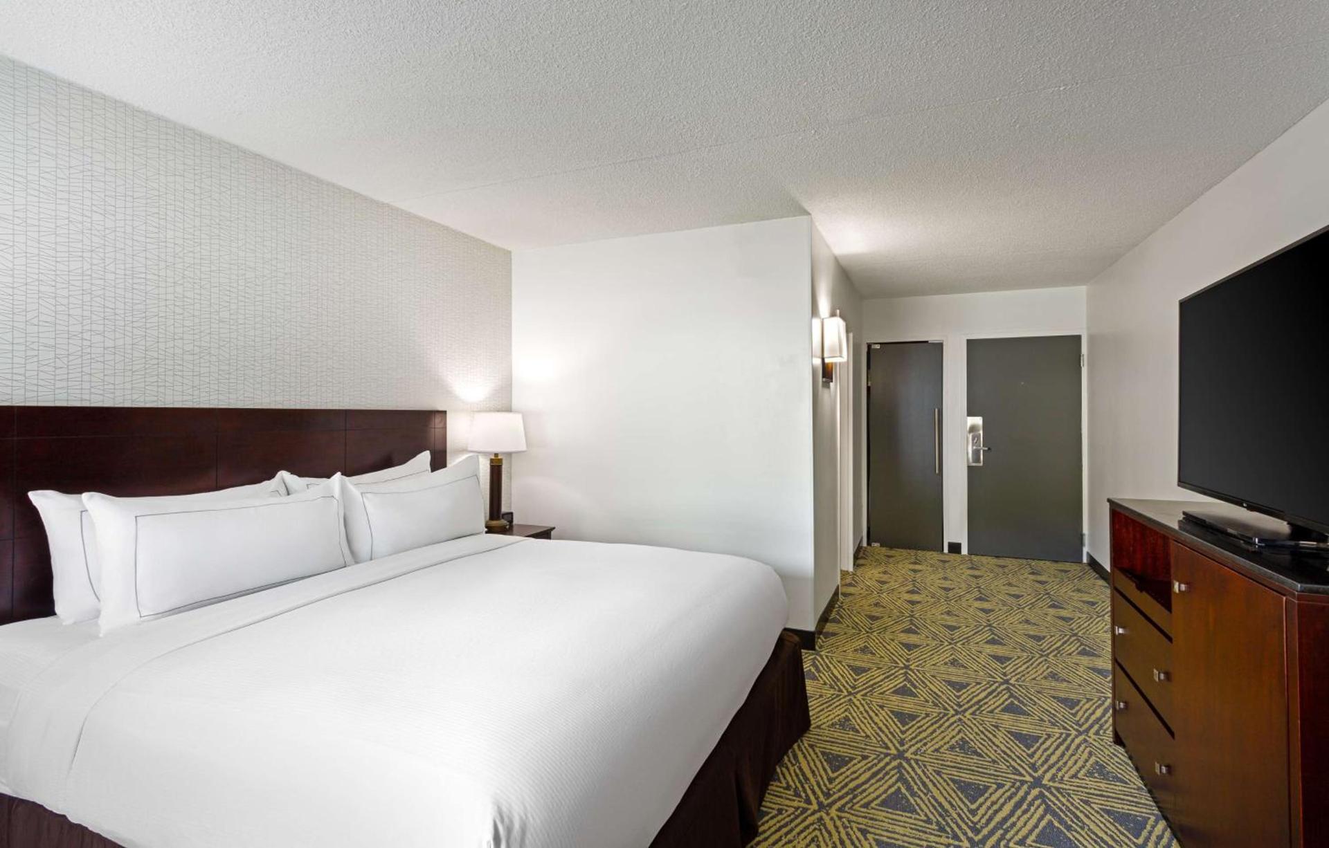 DoubleTree by Hilton Washington Meadow Lands Casino Area photo 25
