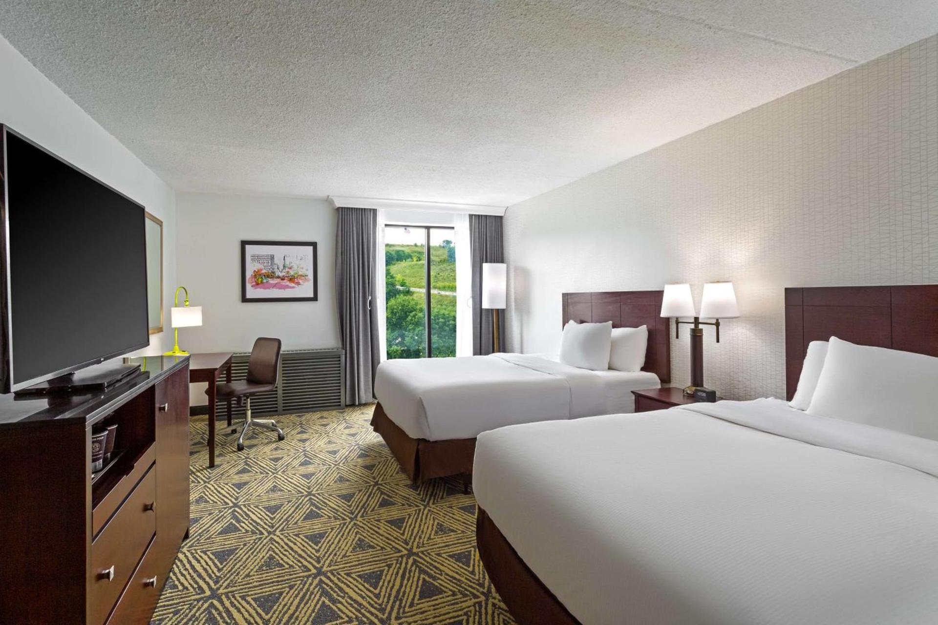 DoubleTree by Hilton Washington Meadow Lands Casino Area photo 35