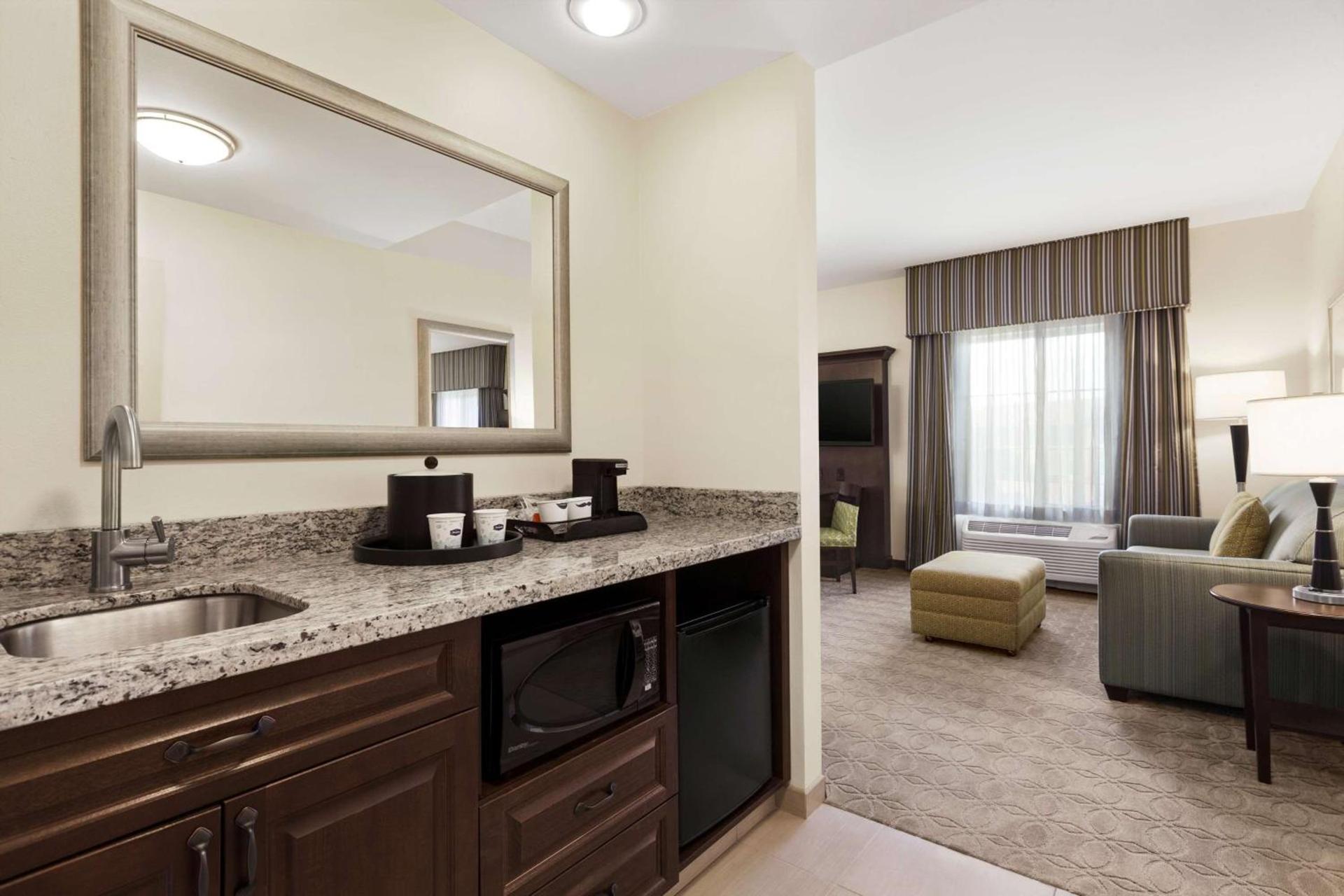 Hampton Inn & Suites San Bernardino photo 14
