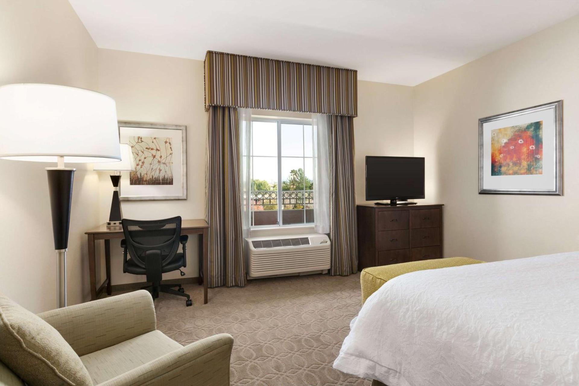 Hampton Inn & Suites San Bernardino photo 15