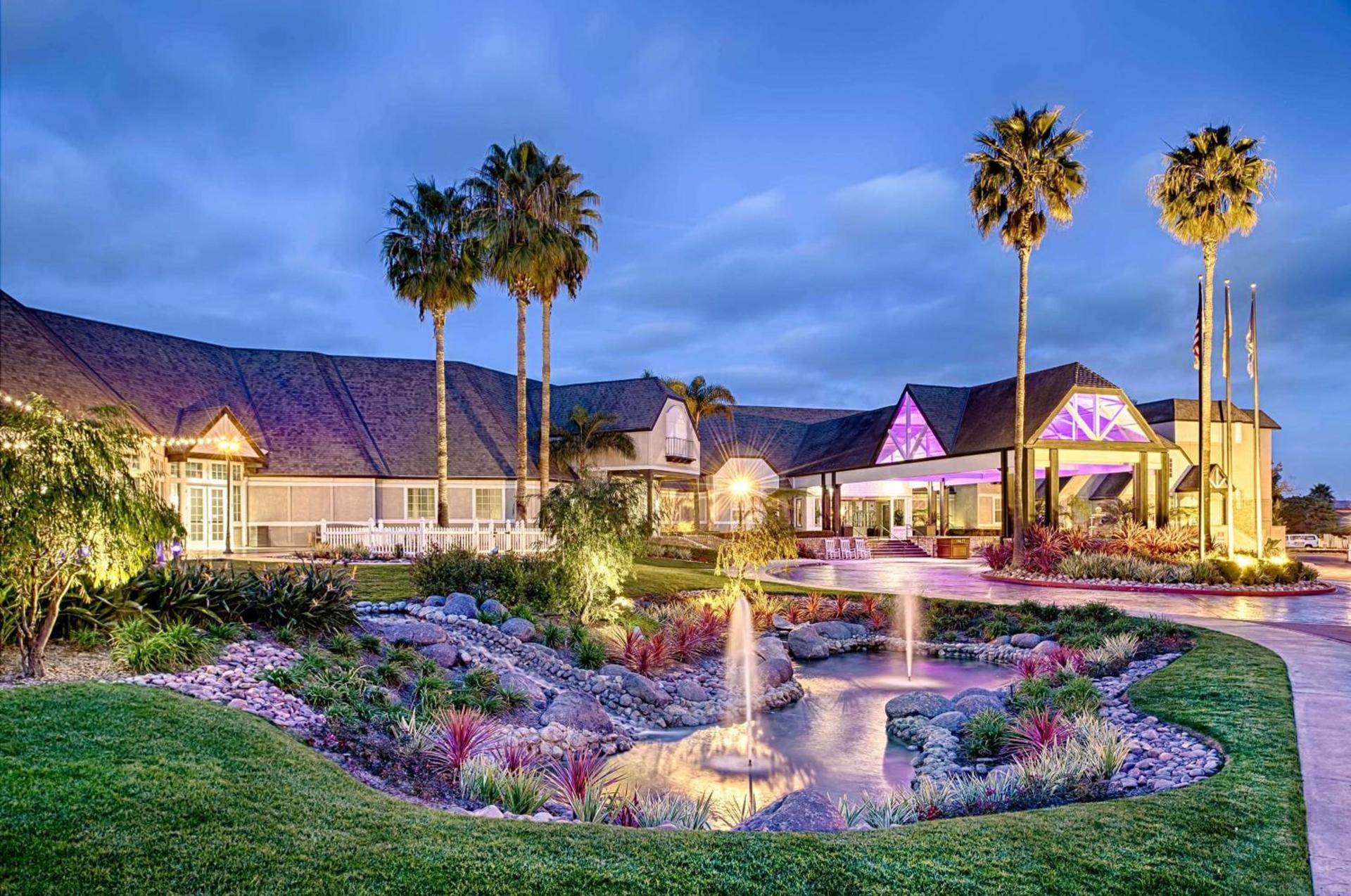 Hilton San Diego/Del Mar photo 5