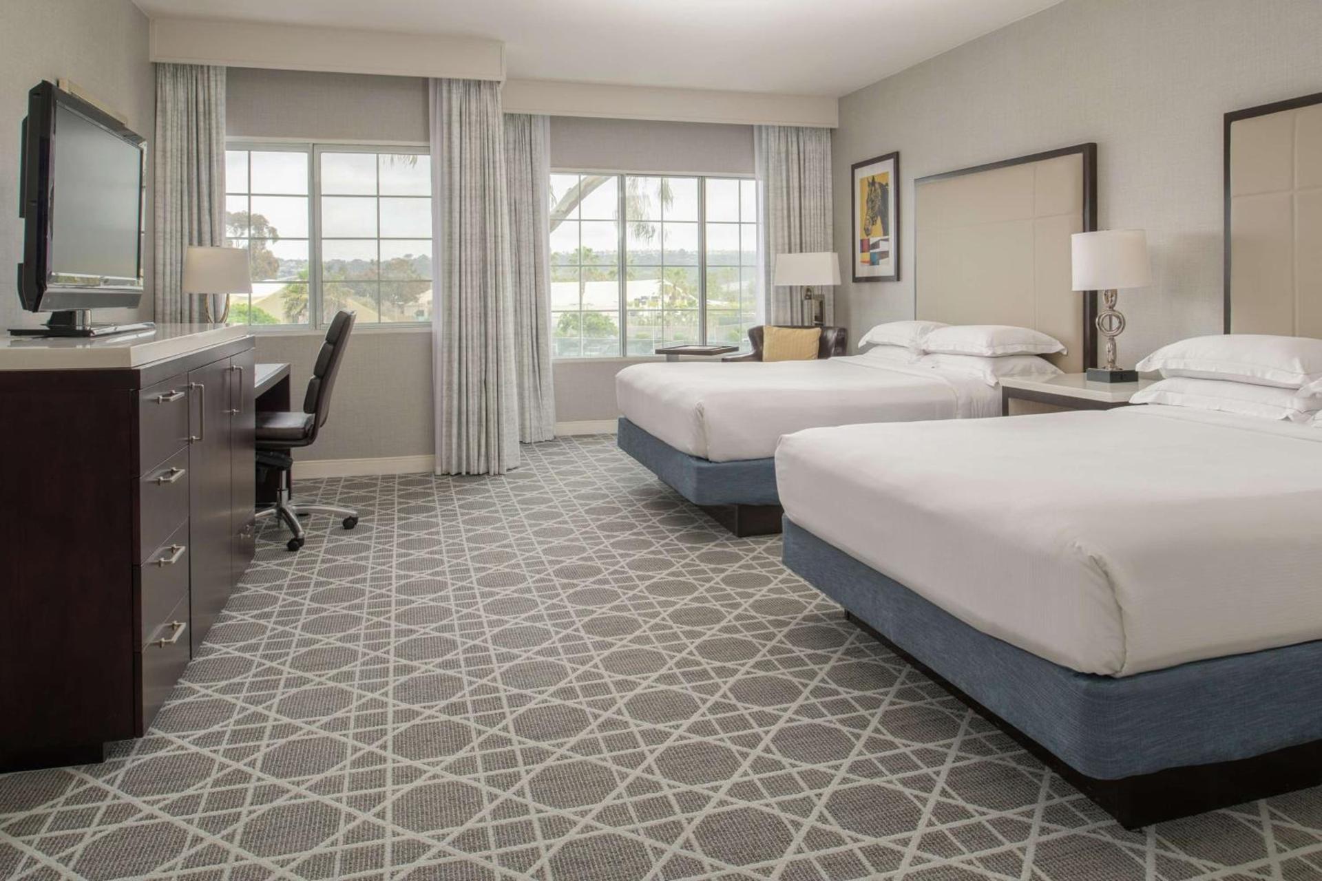 Hilton San Diego/Del Mar photo 28