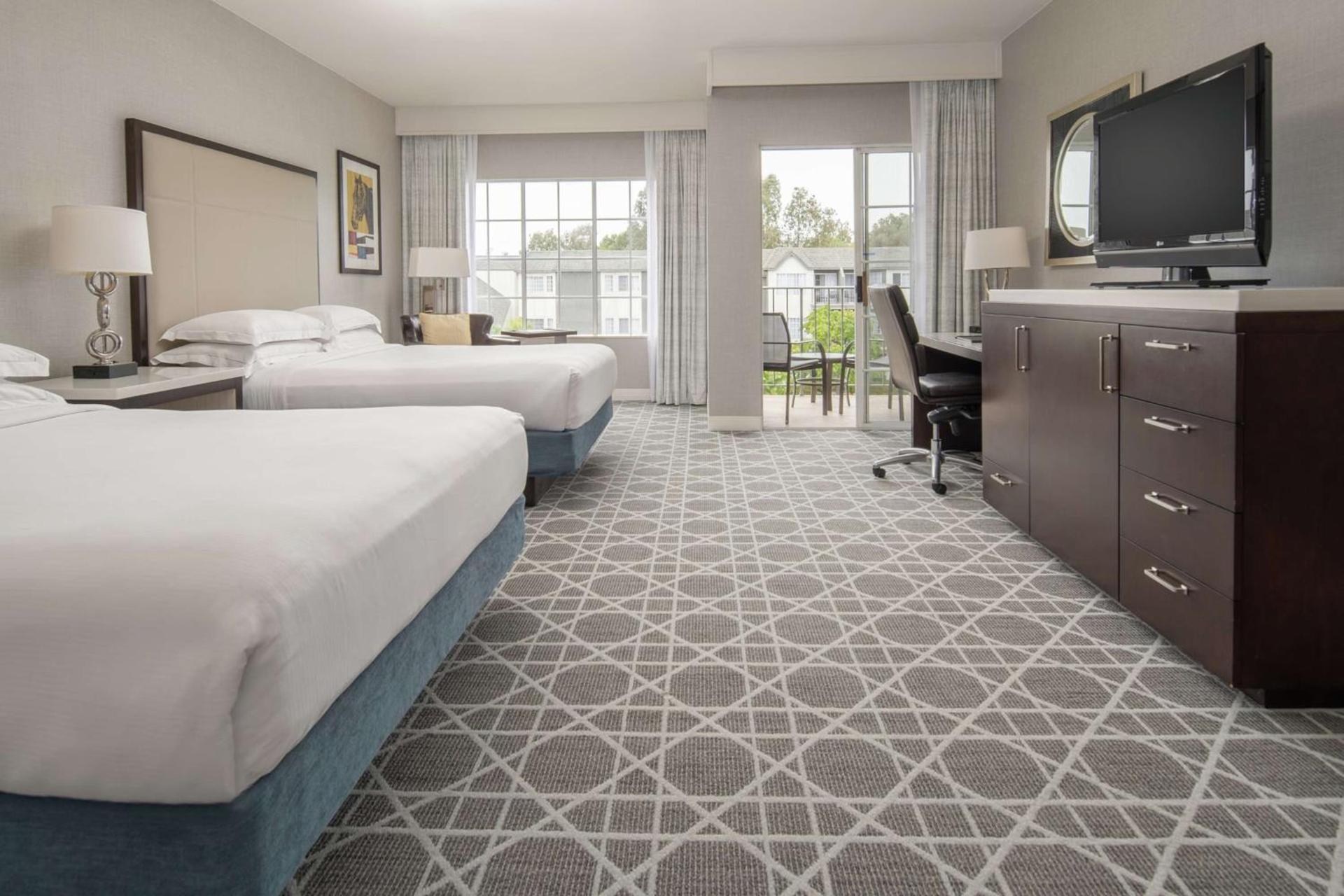 Hilton San Diego/Del Mar photo 30