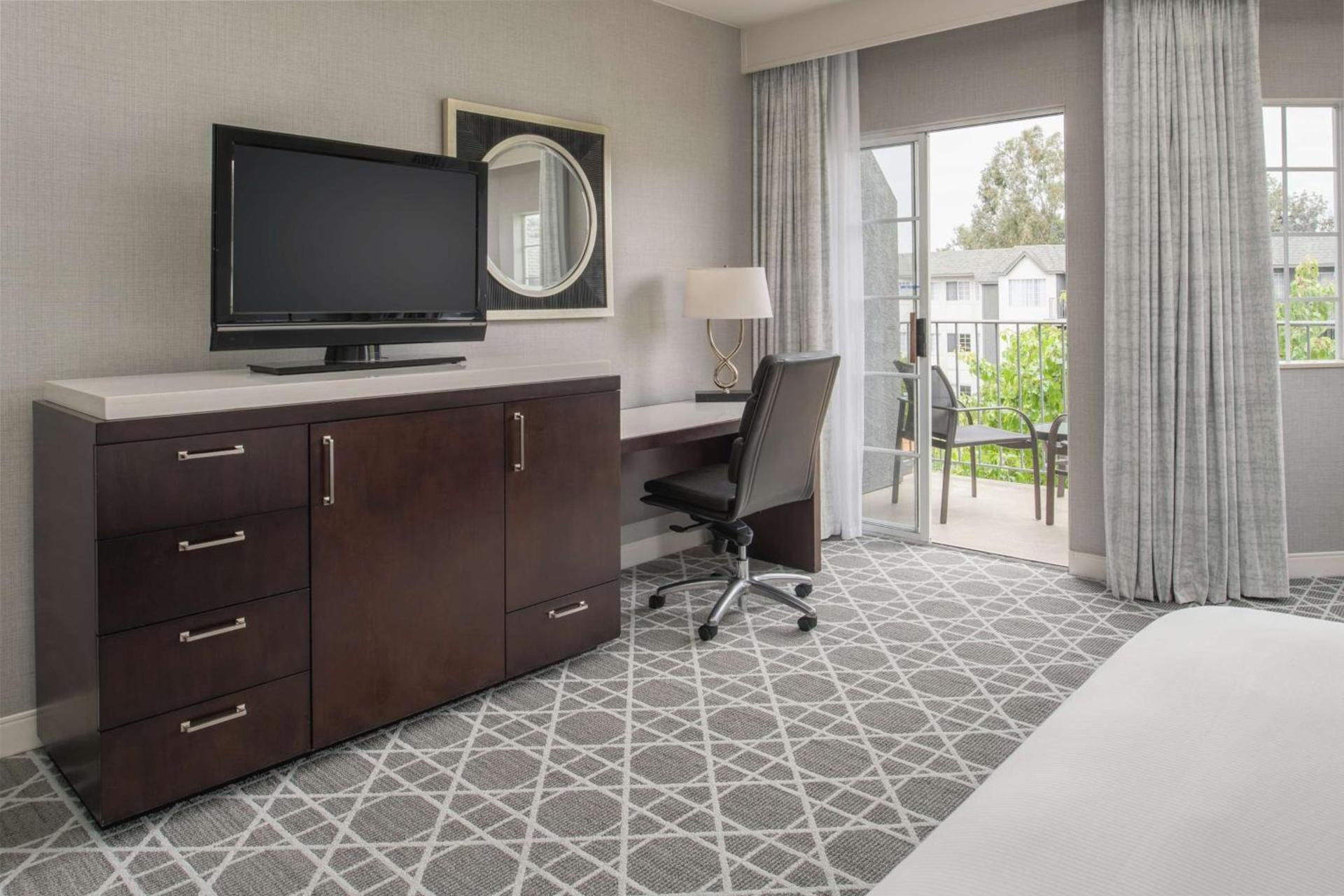 Hilton San Diego/Del Mar photo 31