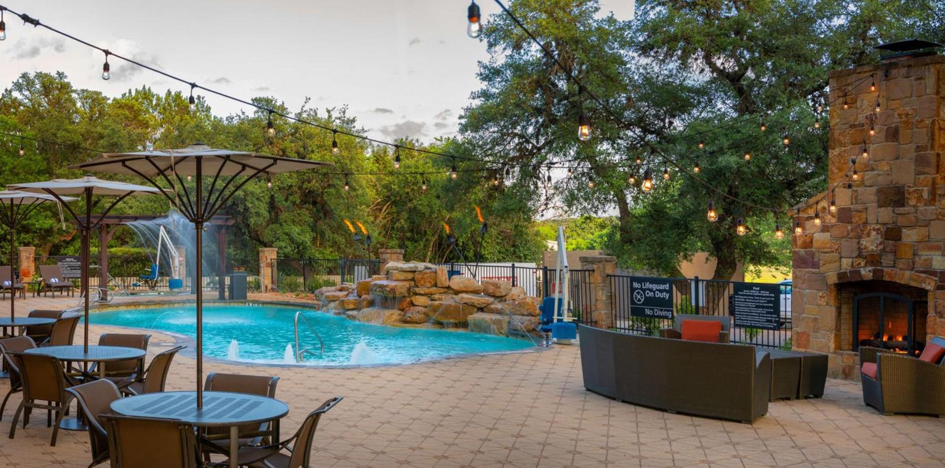 Hampton Inn & Suites Boerne photo 12