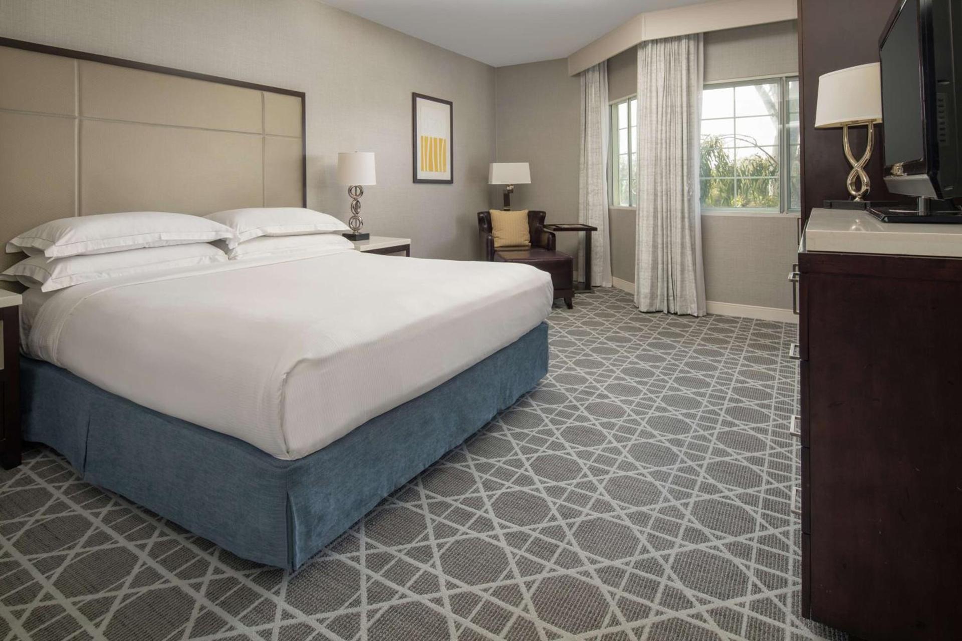 Hilton San Diego/Del Mar photo 52