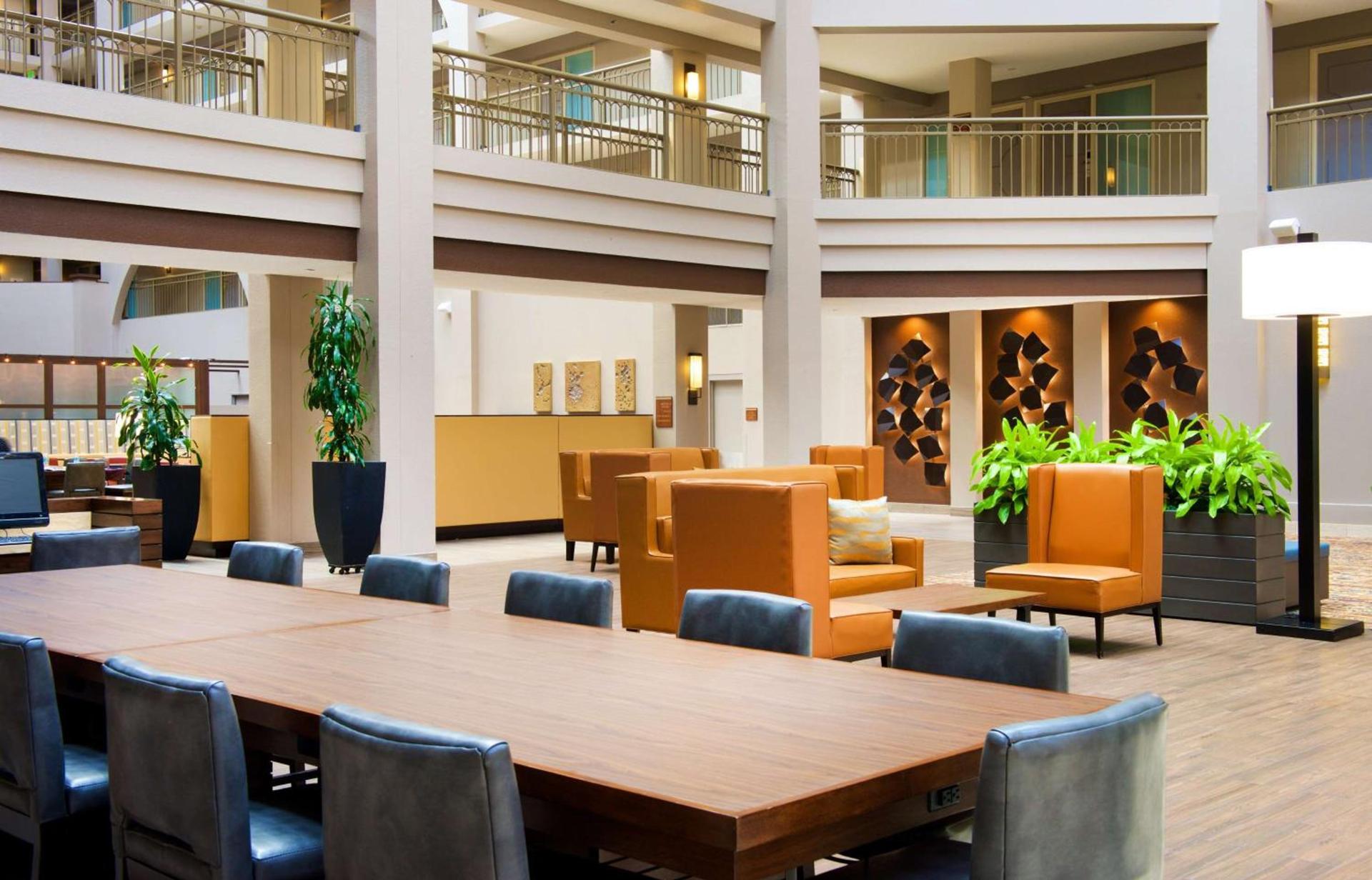 Embassy Suites by Hilton Seattle Bellevue photo 5
