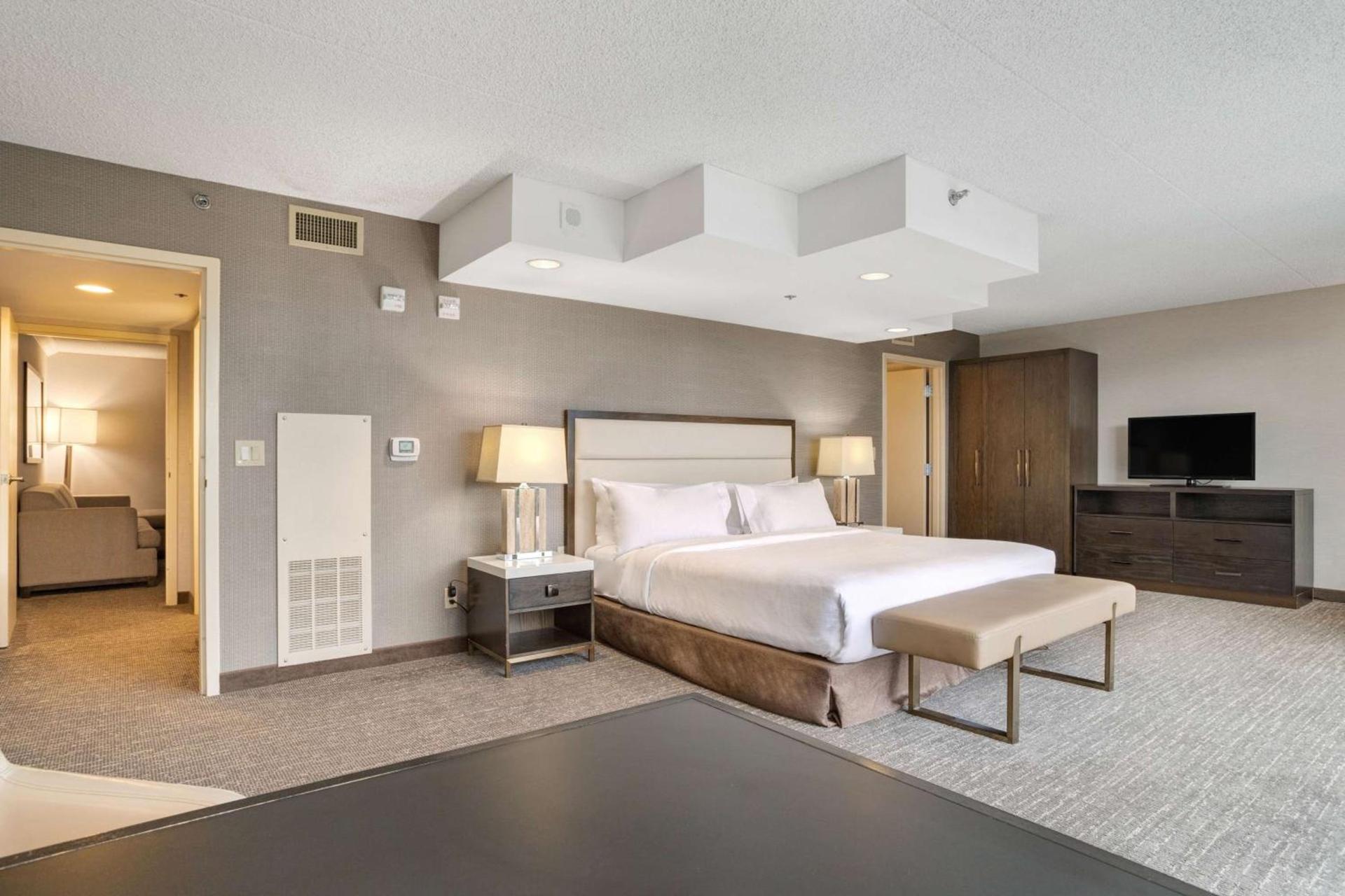 Embassy Suites by Hilton Seattle Bellevue photo 18