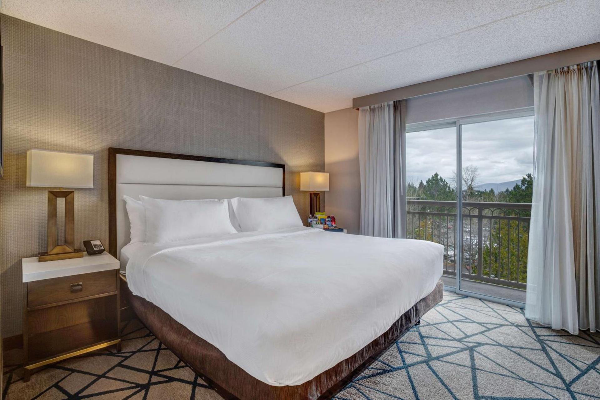 Embassy Suites by Hilton Seattle Bellevue photo 22