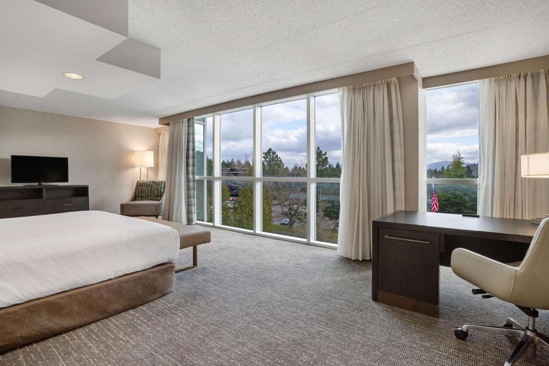 Embassy Suites by Hilton Seattle Bellevue photo 26