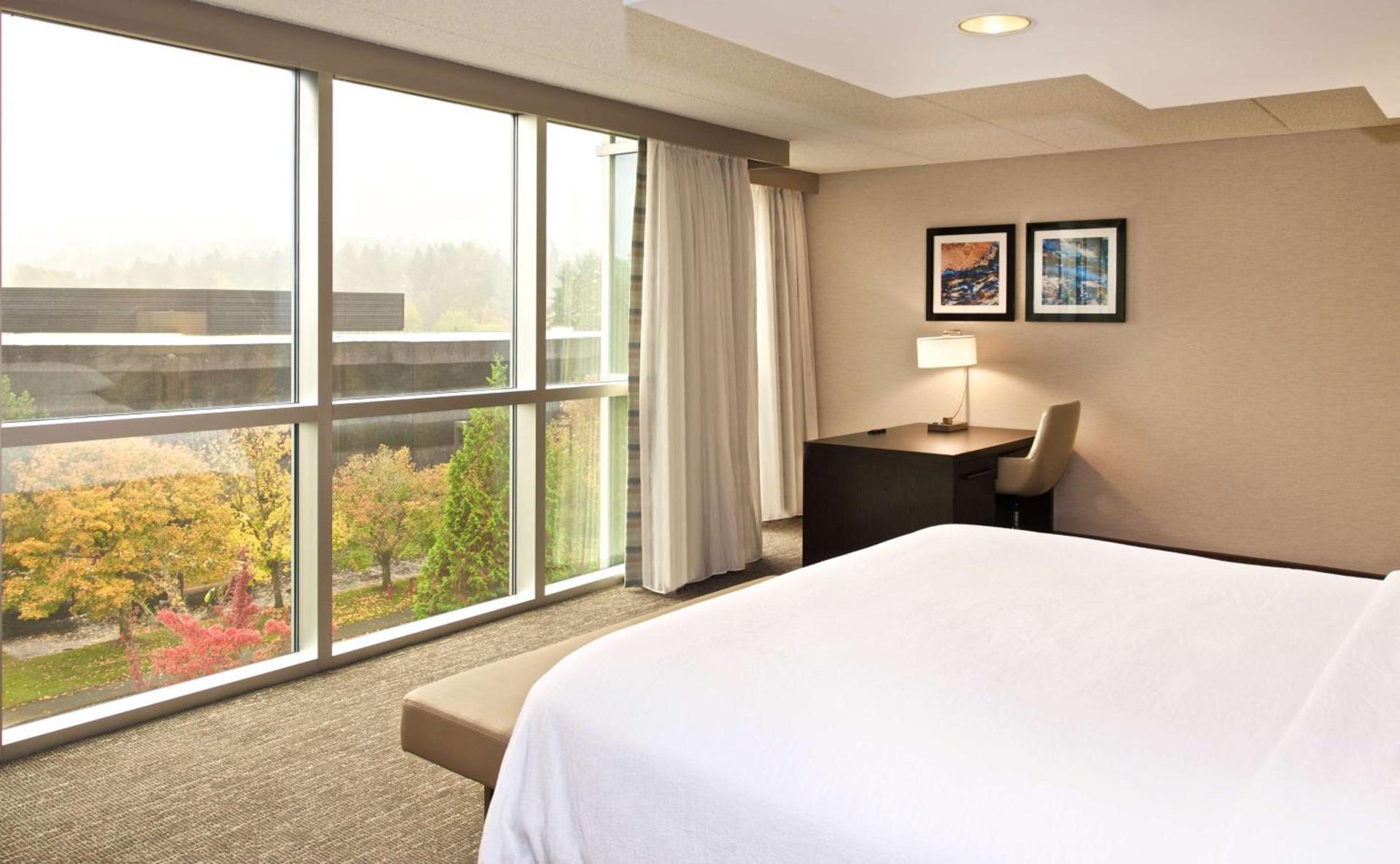 Embassy Suites by Hilton Seattle Bellevue photo 35