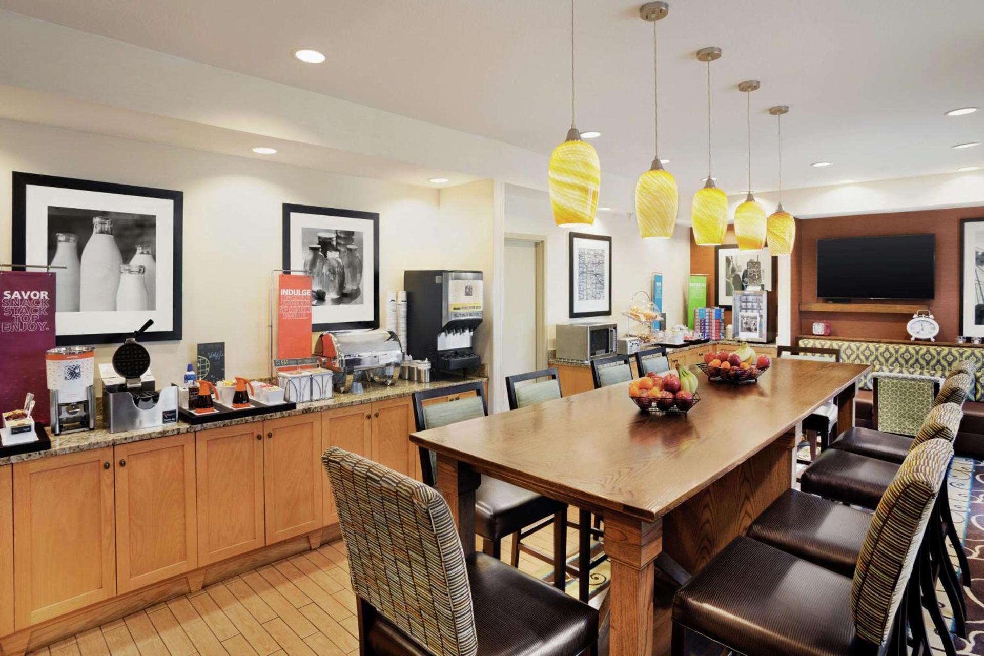 Hampton Inn Shawnee photo 24