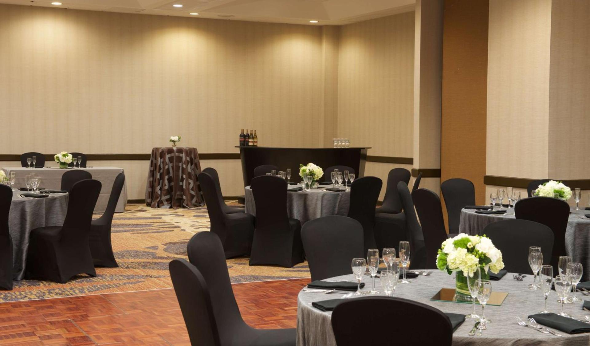 Embassy Suites by Hilton Seattle Bellevue photo 42