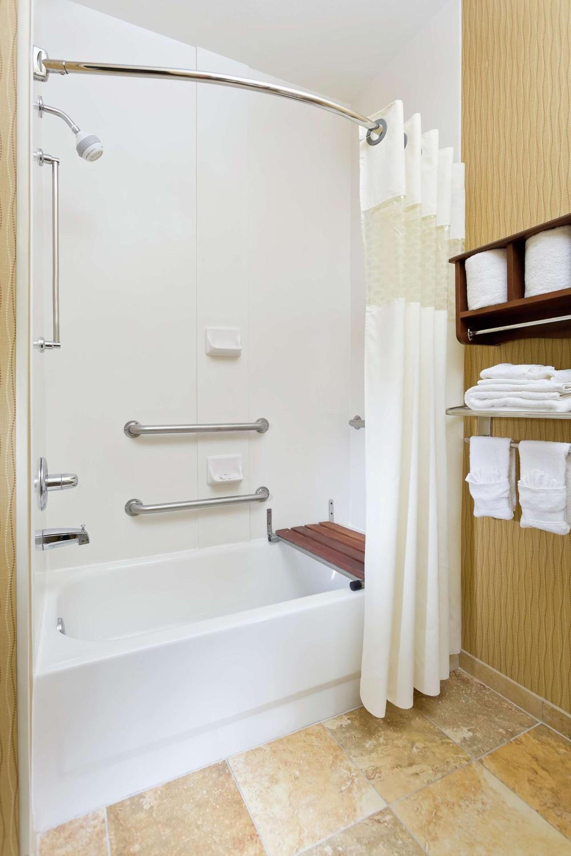 Hampton Inn San Angelo photo 16