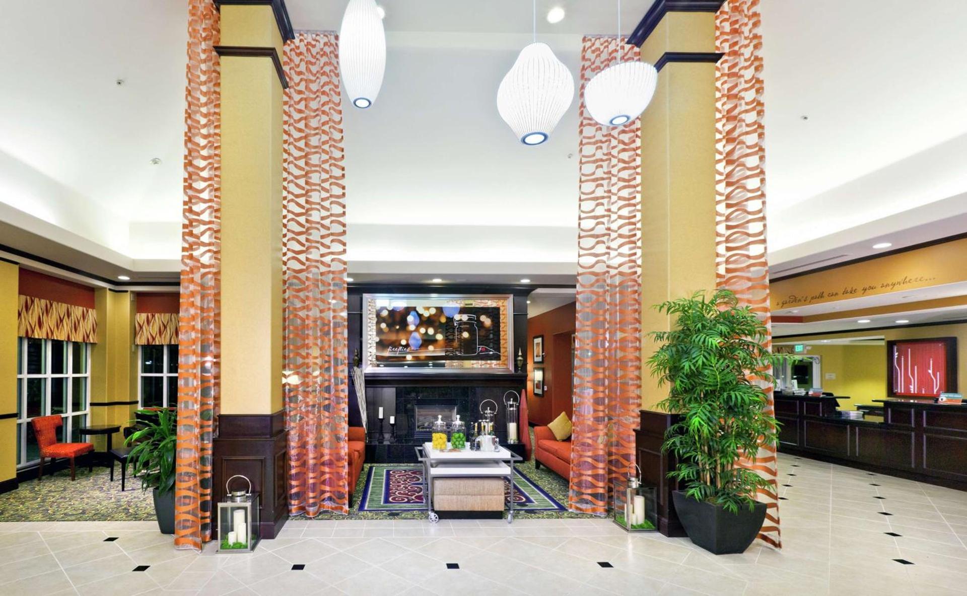 Hilton Garden Inn Fontana photo 10