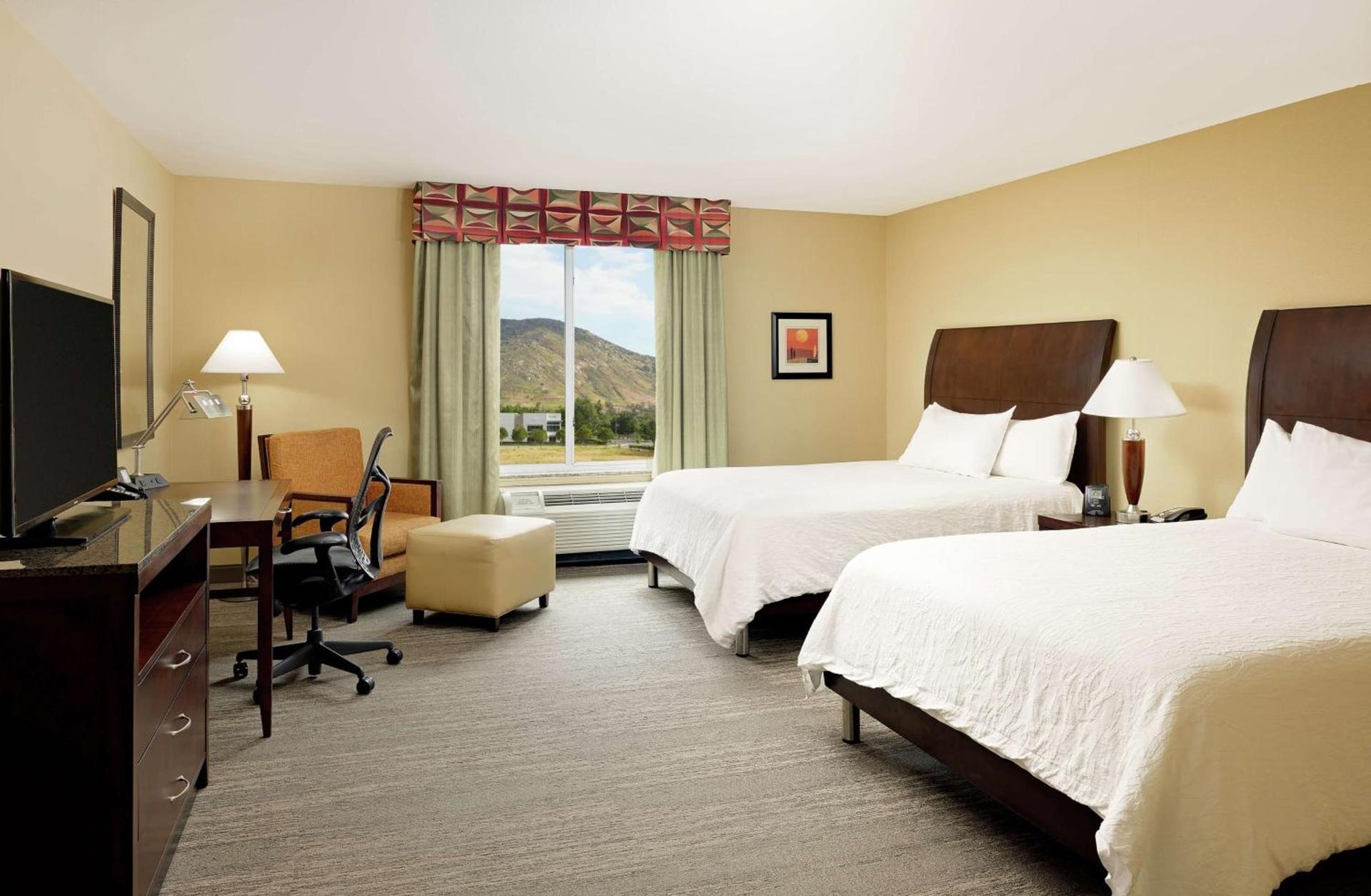 Hilton Garden Inn Fontana photo 37