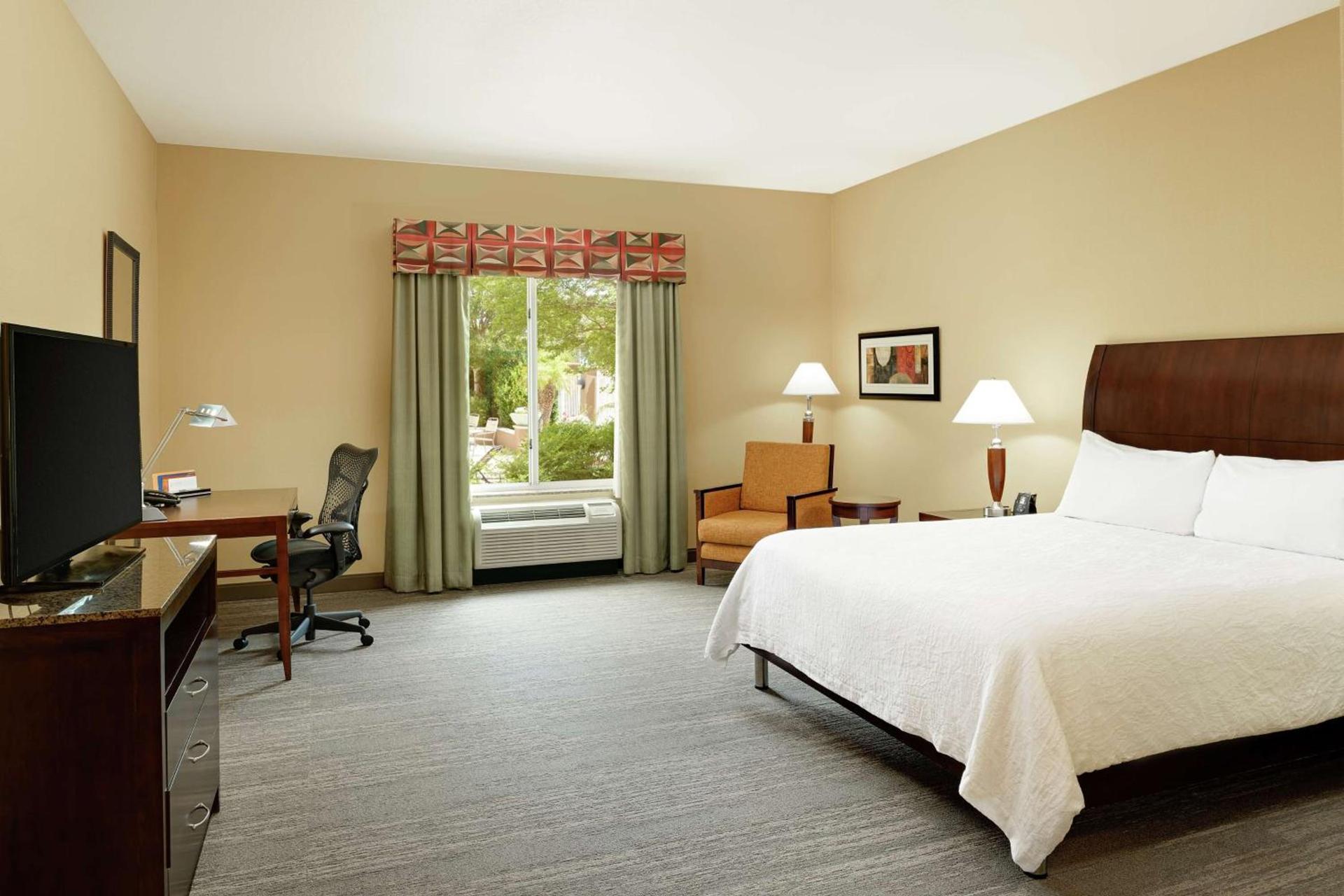 Hilton Garden Inn Fontana photo 41