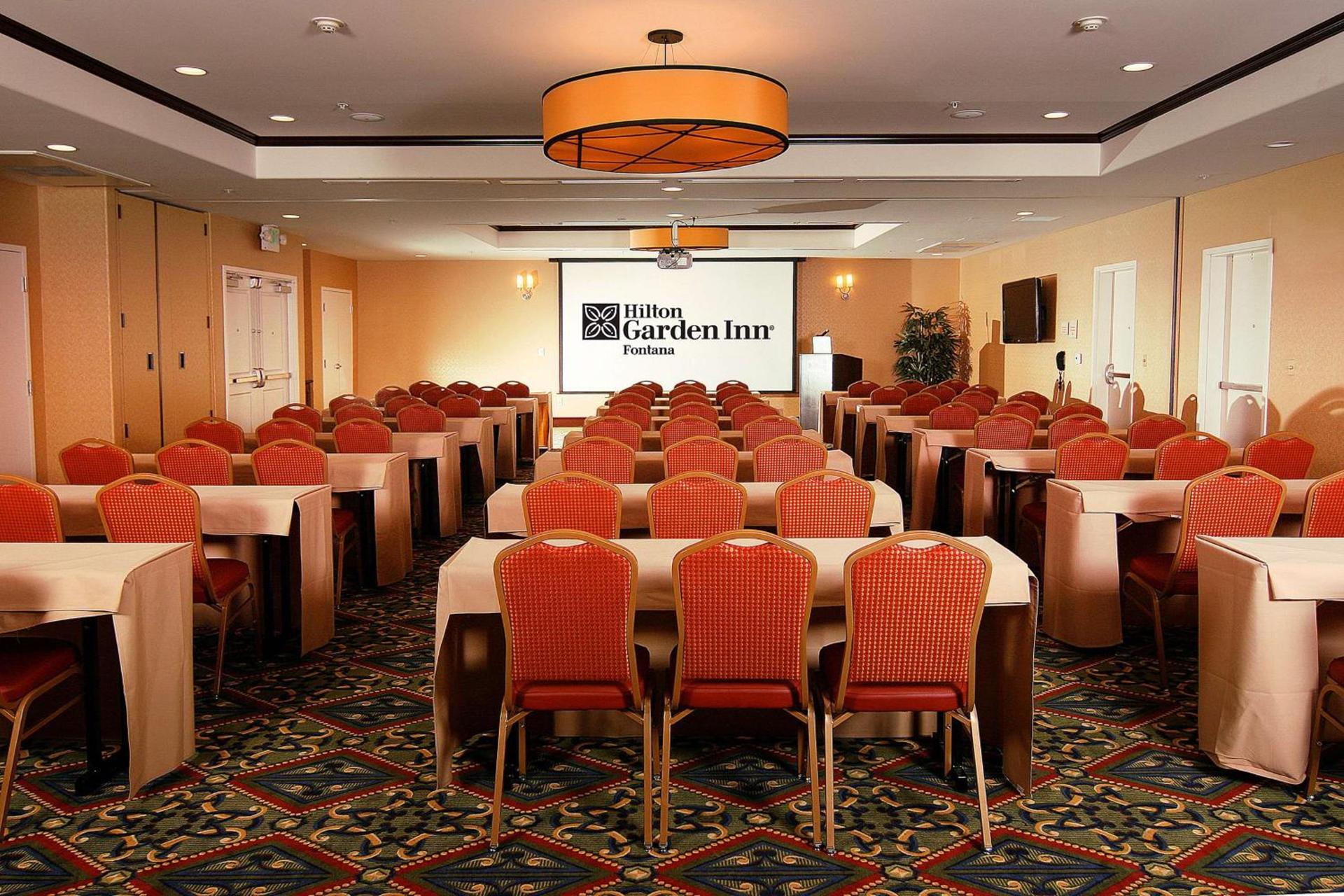 Hilton Garden Inn Fontana photo 48