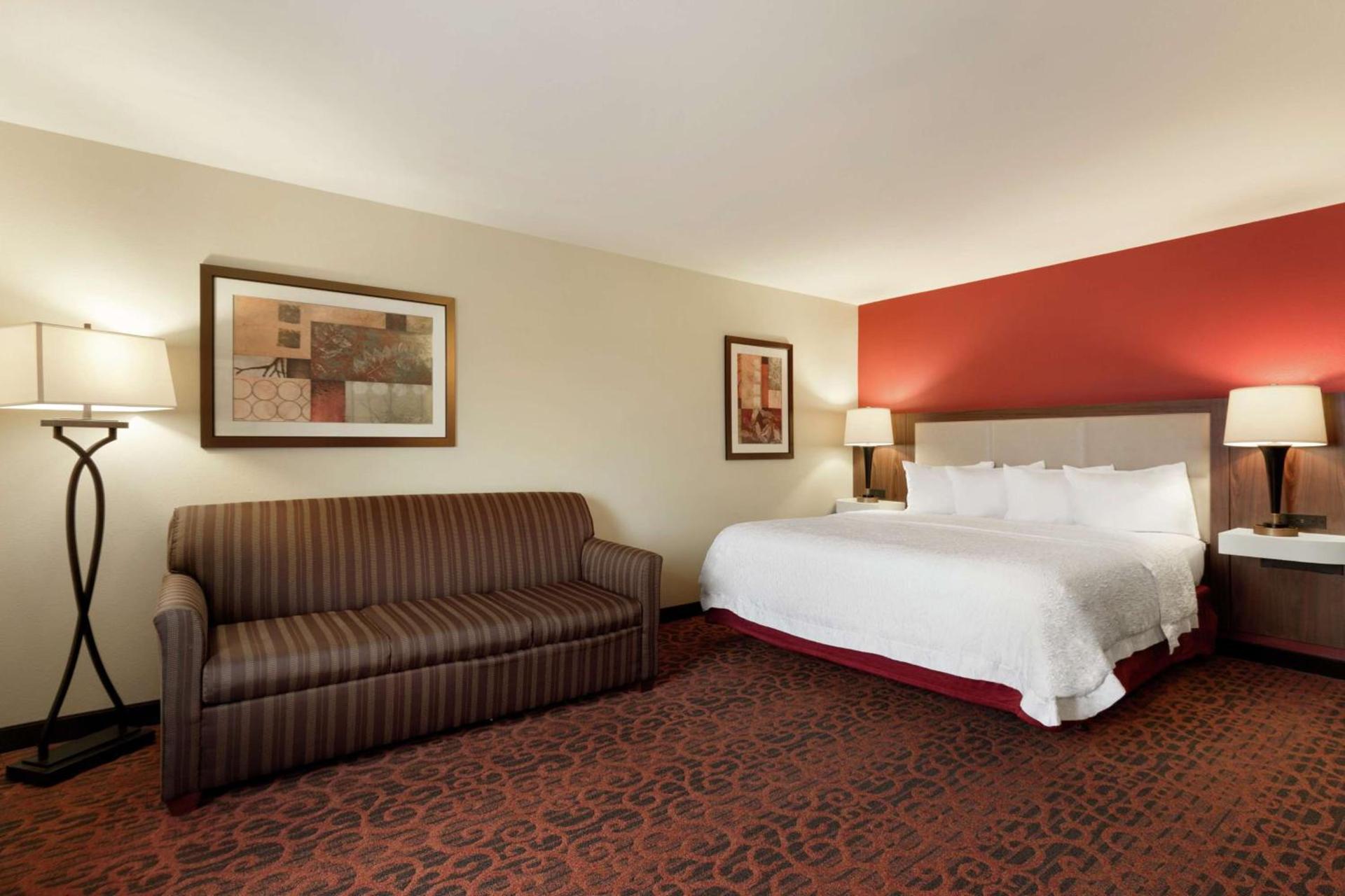 Hampton Inn Wichita Falls-Sikes Senter Mall photo 12