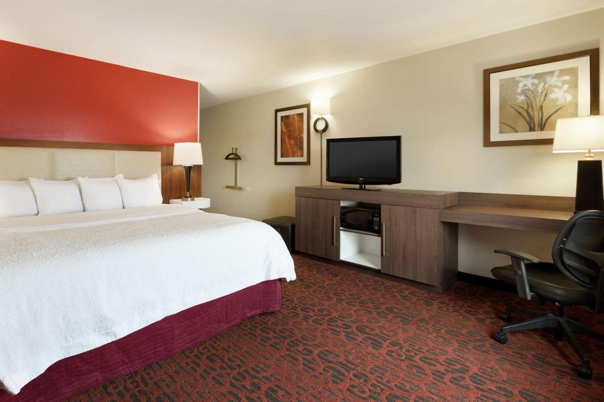 Hampton Inn Wichita Falls-Sikes Senter Mall photo 14
