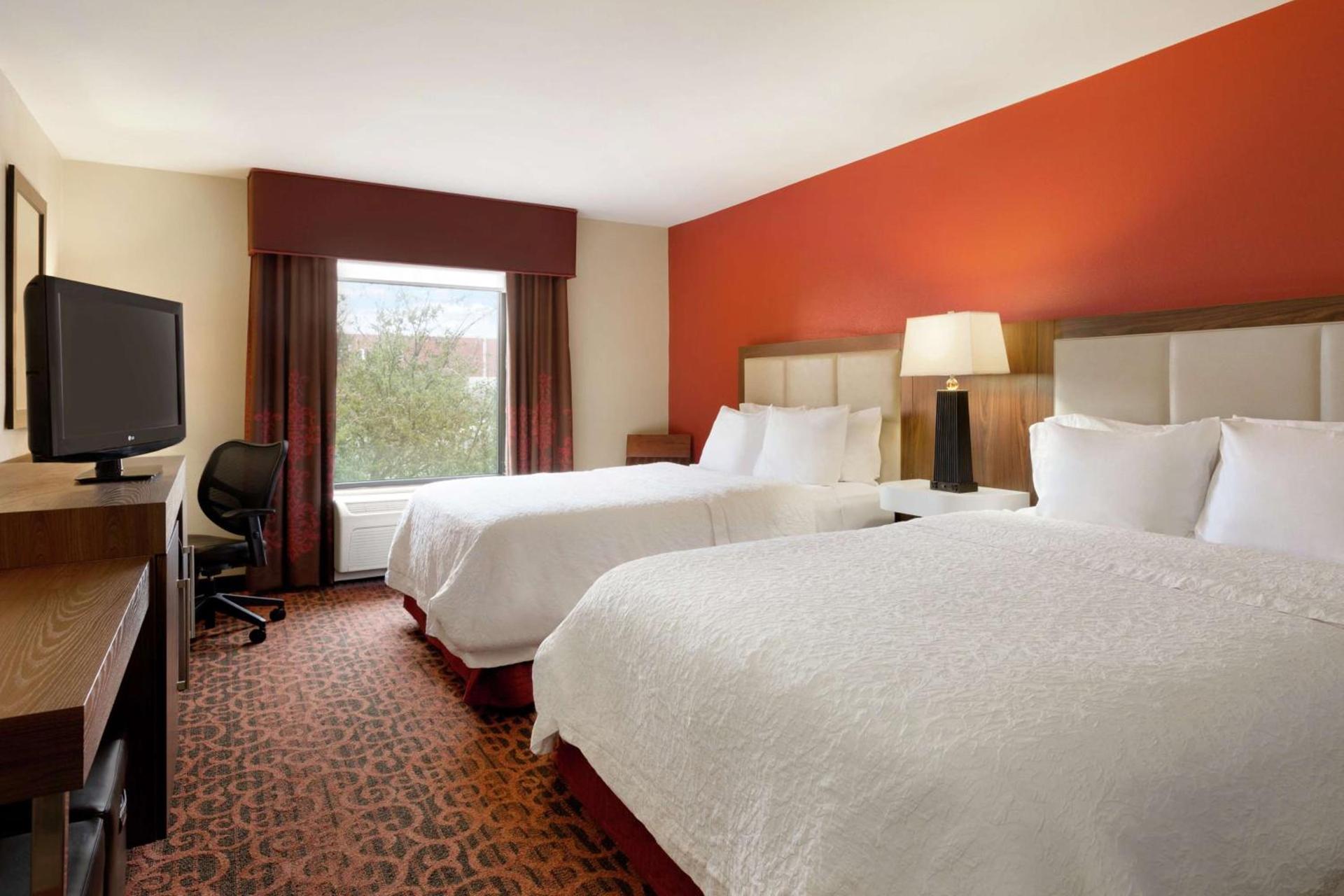 Hampton Inn Wichita Falls-Sikes Senter Mall photo 22