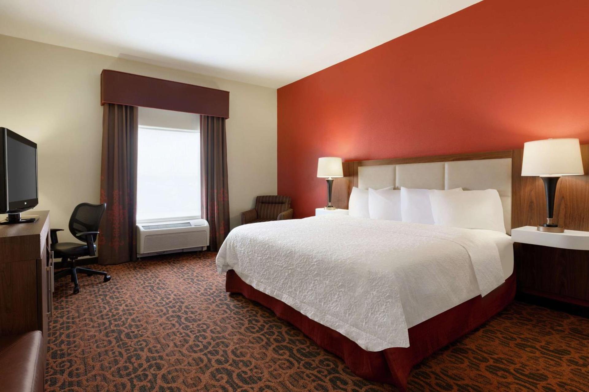 Hampton Inn Wichita Falls-Sikes Senter Mall photo 27