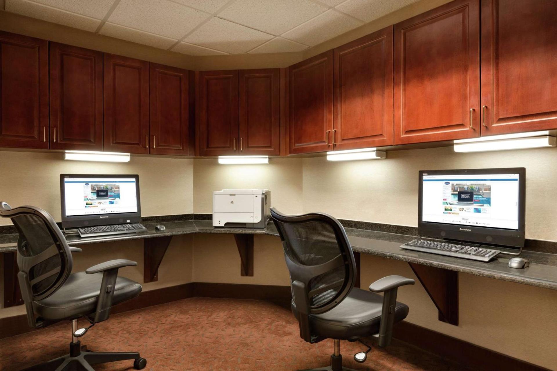 Hampton Inn Wichita Falls-Sikes Senter Mall photo 30