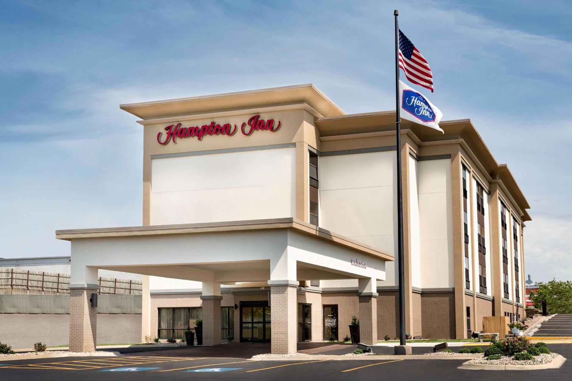 Hampton Inn St. Joseph photo 2
