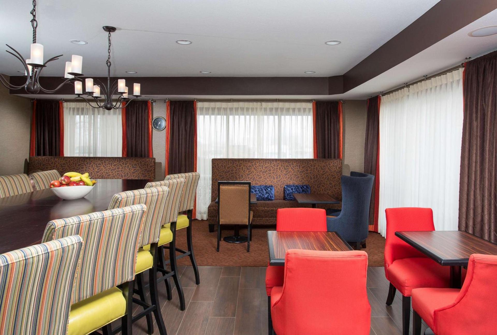 Hampton Inn St. Joseph photo 4