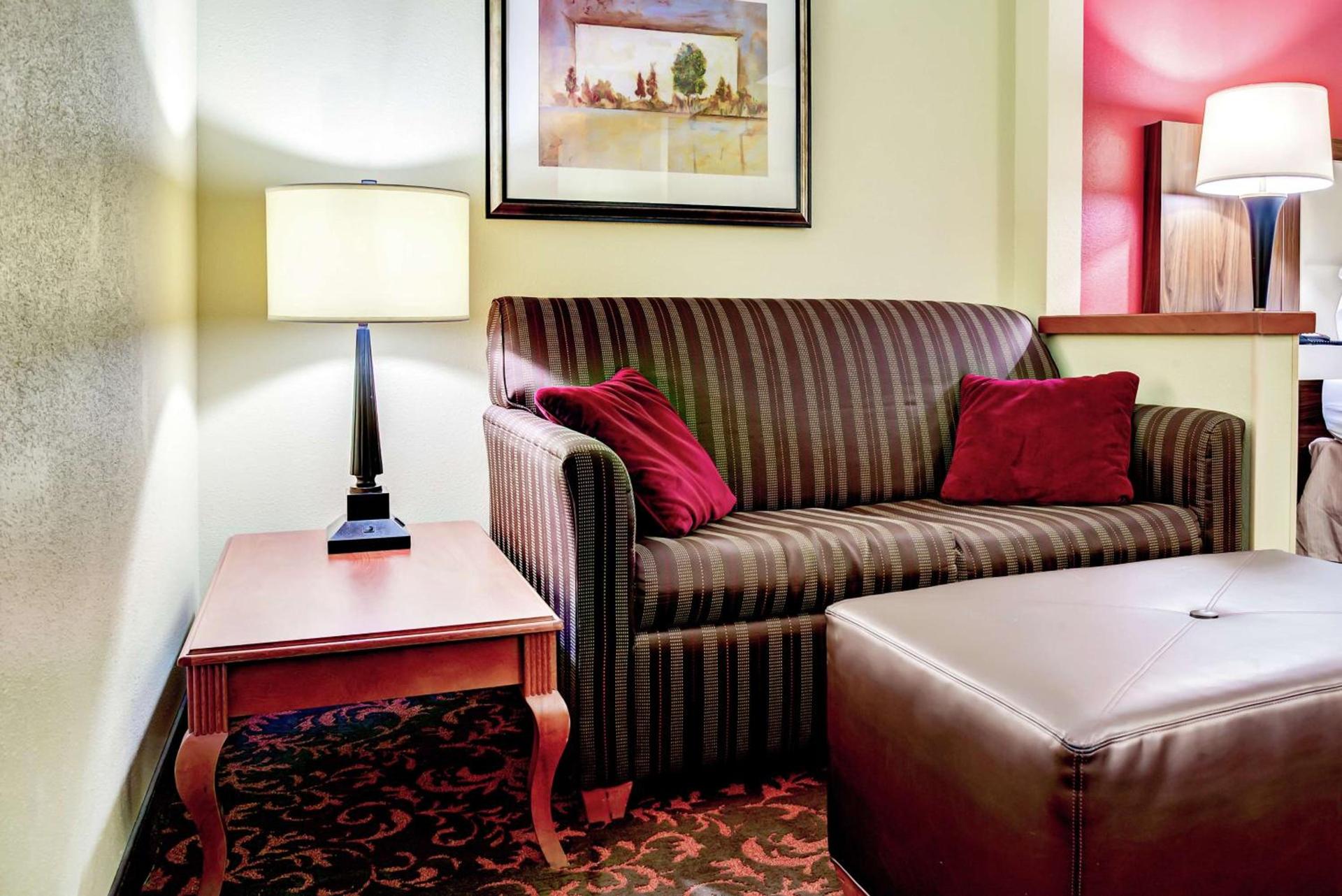 Hampton Inn St. Joseph photo 13