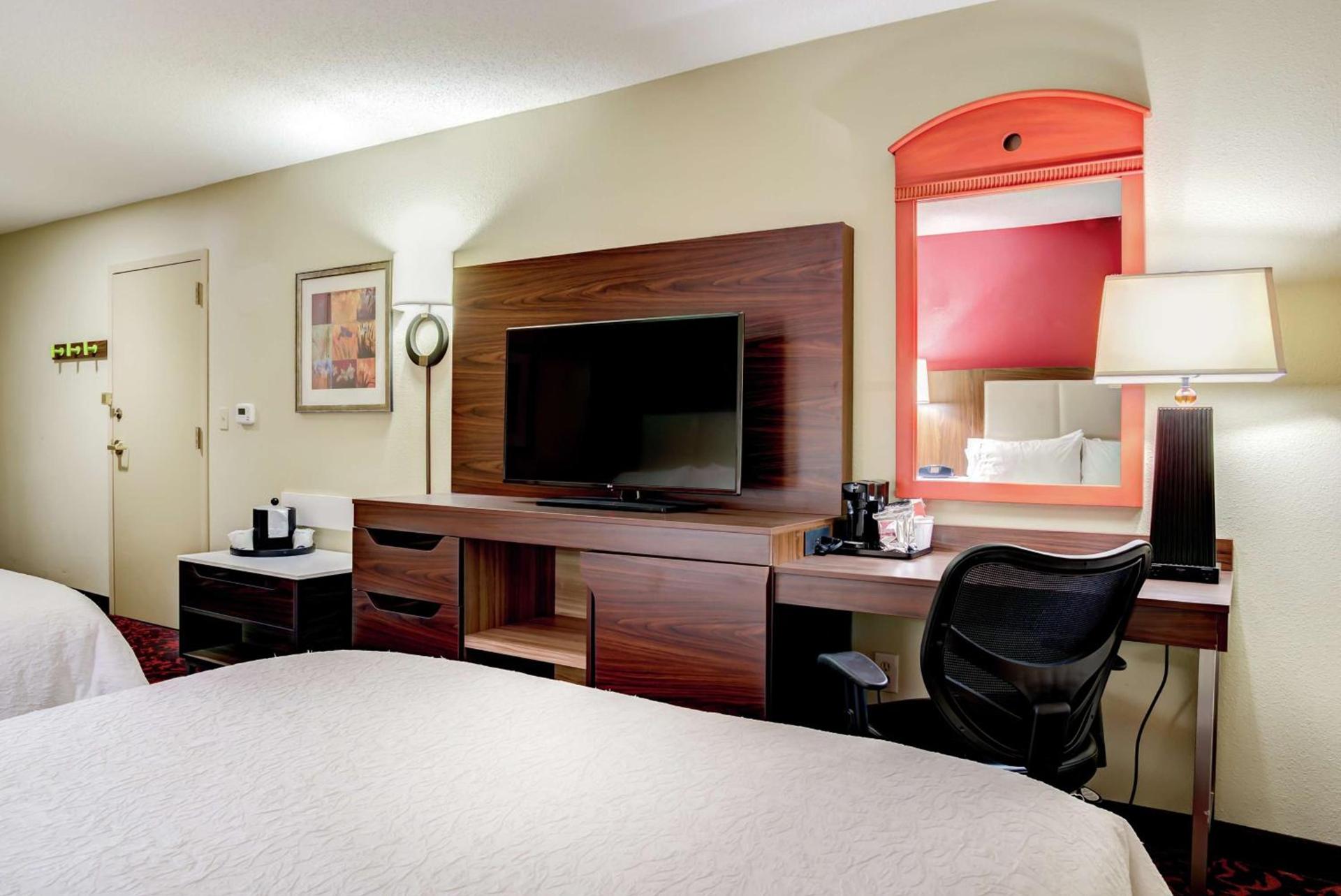 Hampton Inn St. Joseph photo 16