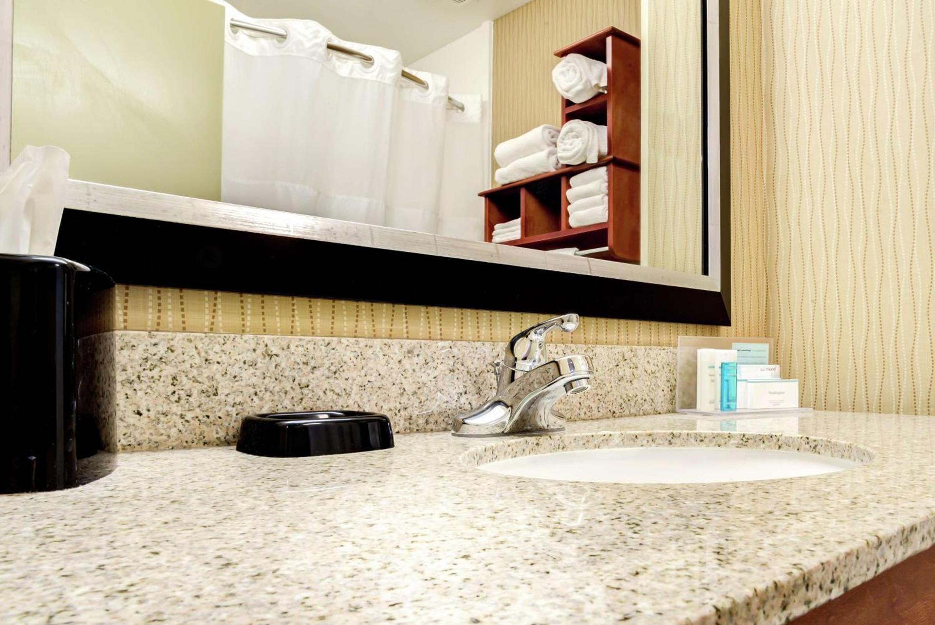 Hampton Inn St. Joseph photo 23