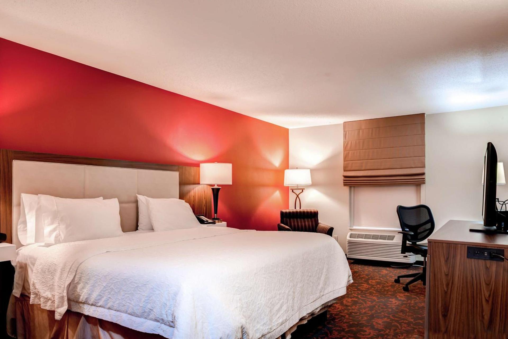 Hampton Inn St. Joseph photo 25