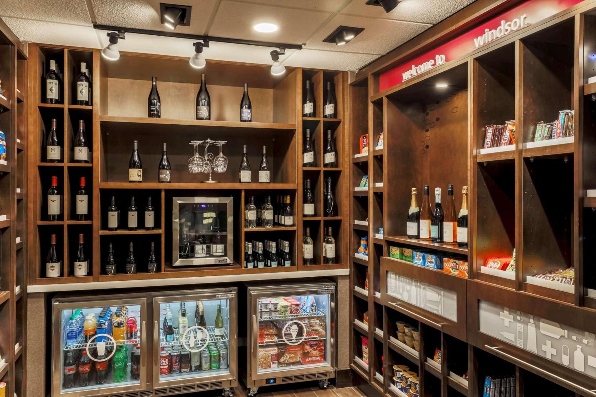 Hampton Inn & Suites Windsor-Sonoma Wine Country photo 21