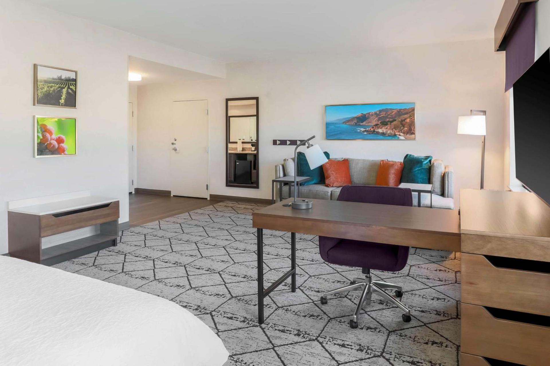Hampton Inn & Suites Windsor-Sonoma Wine Country photo 25