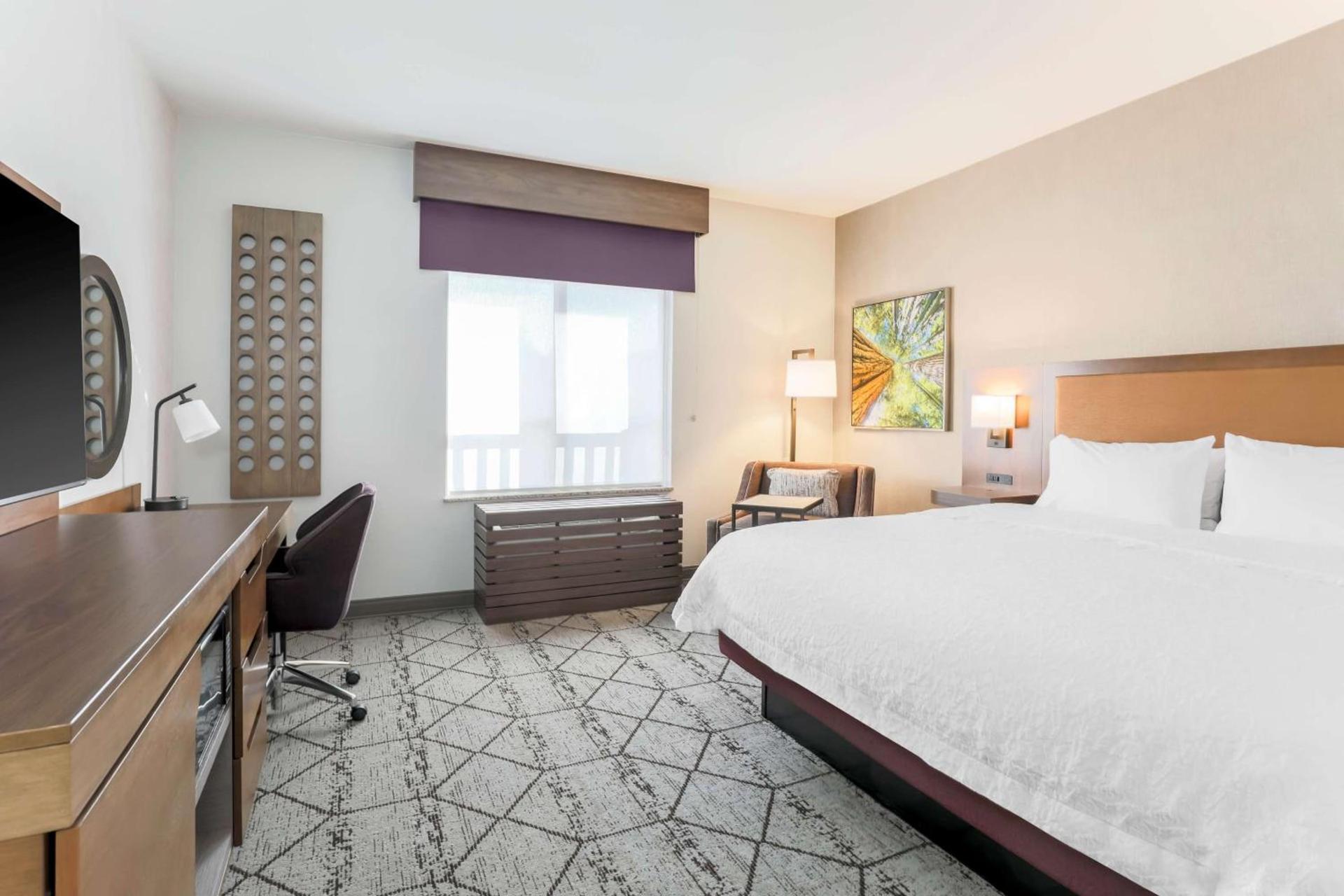 Hampton Inn & Suites Windsor-Sonoma Wine Country photo 31