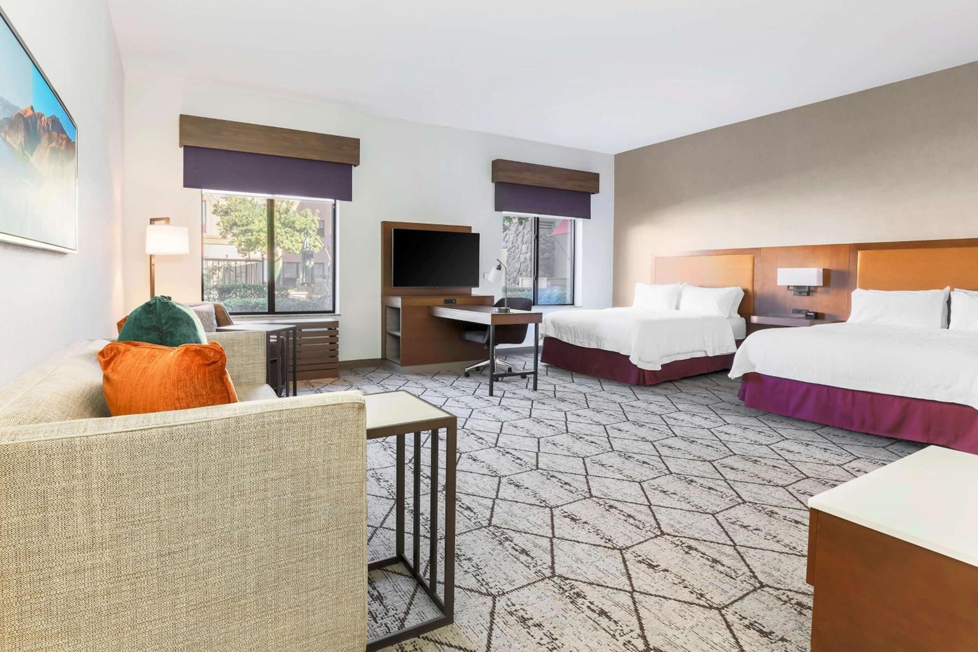 Hampton Inn & Suites Windsor-Sonoma Wine Country photo 34