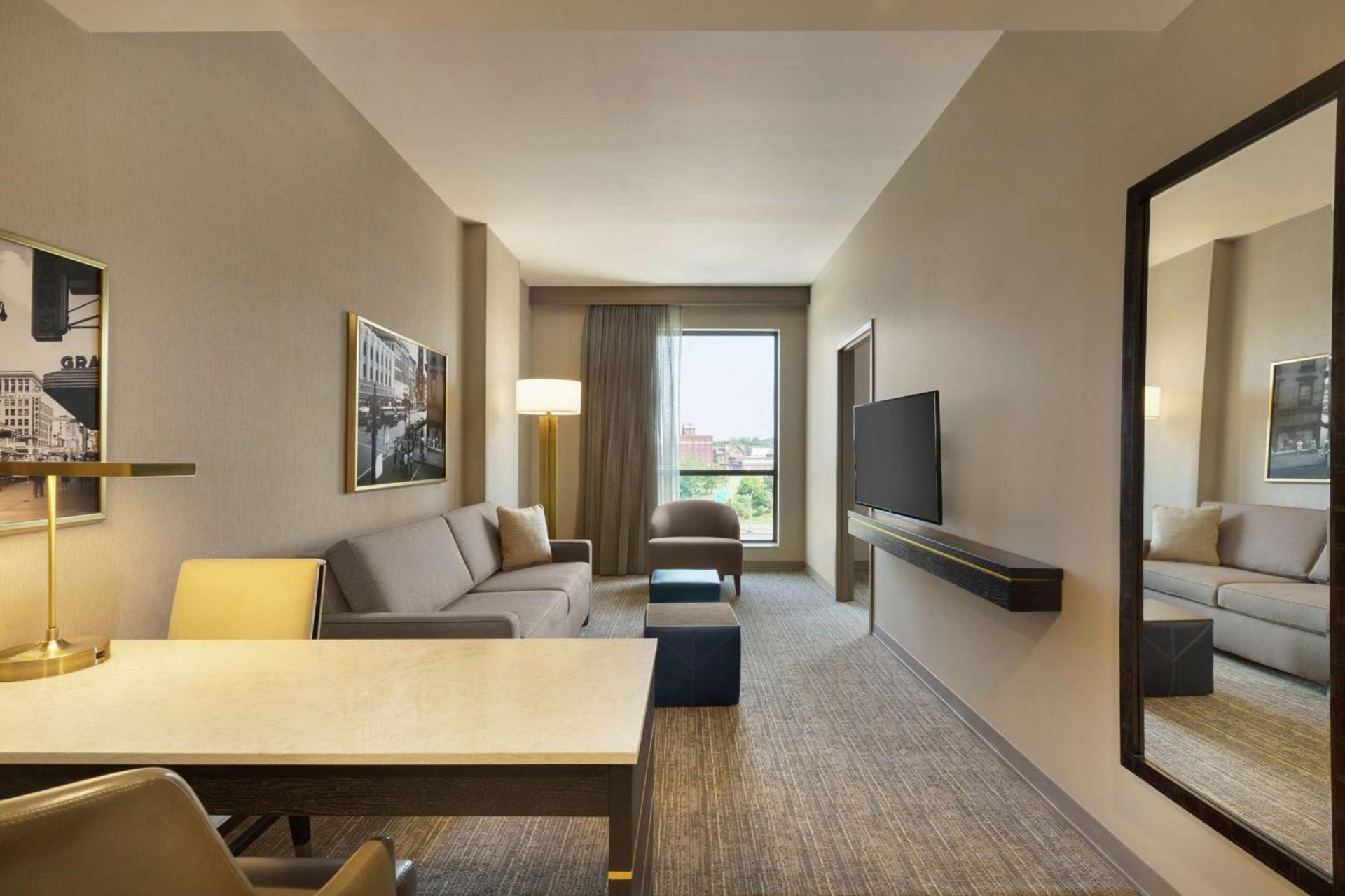 Embassy Suites By Hilton Syracuse Destiny USA photo 9