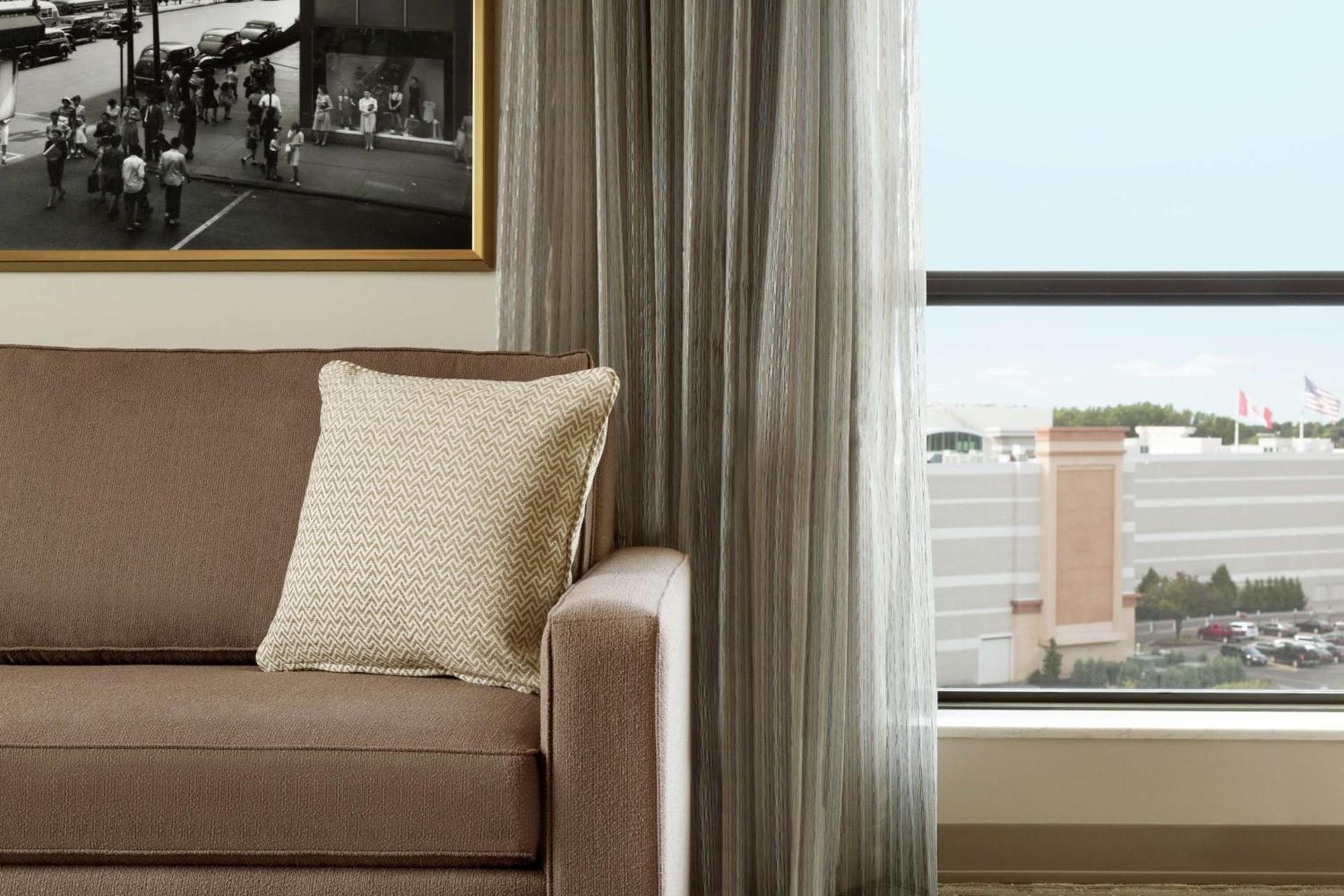 Embassy Suites By Hilton Syracuse Destiny USA photo 8