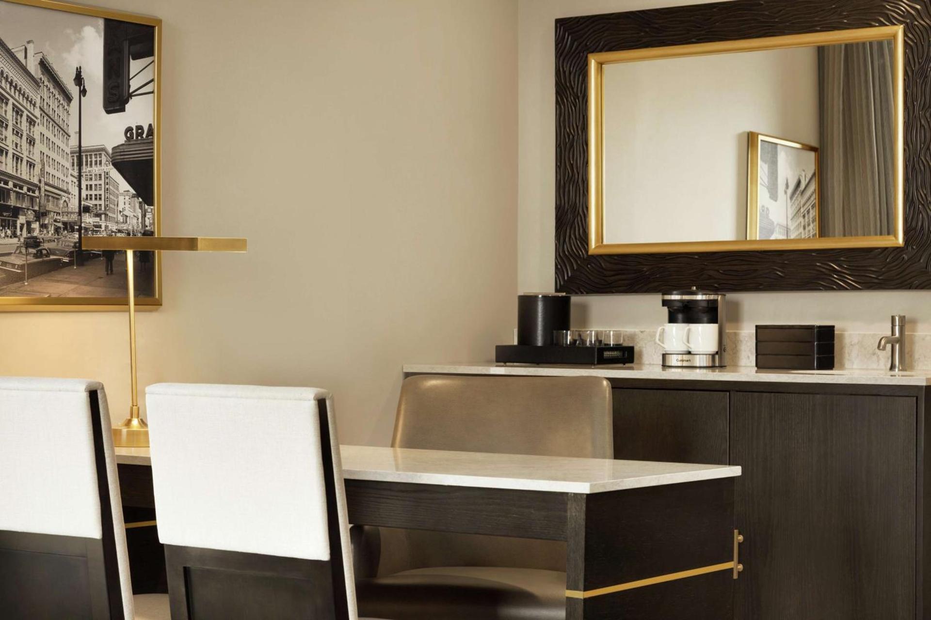 Embassy Suites By Hilton Syracuse Destiny USA photo 10