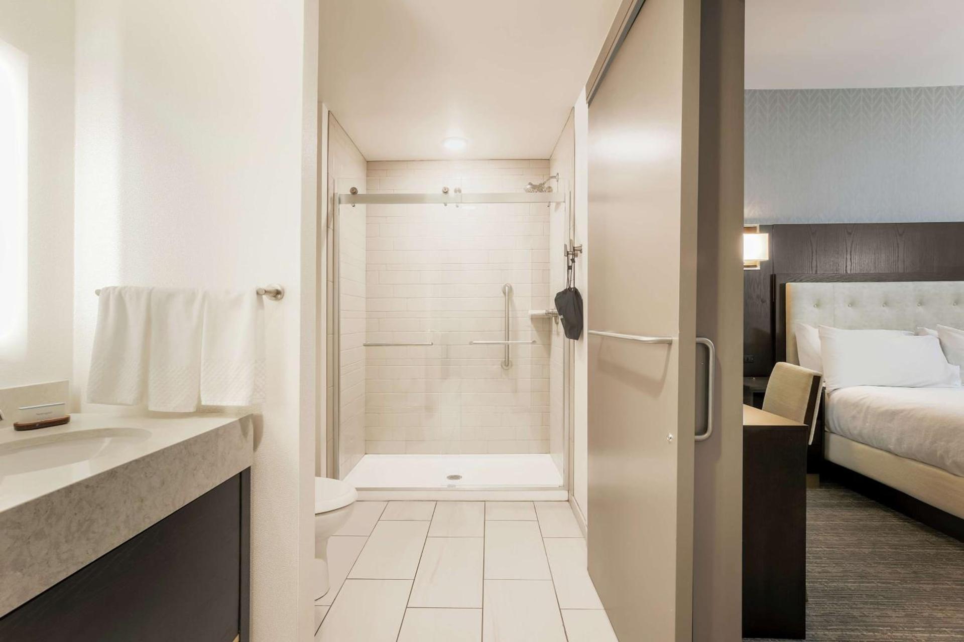 Embassy Suites By Hilton Syracuse Destiny USA photo 36
