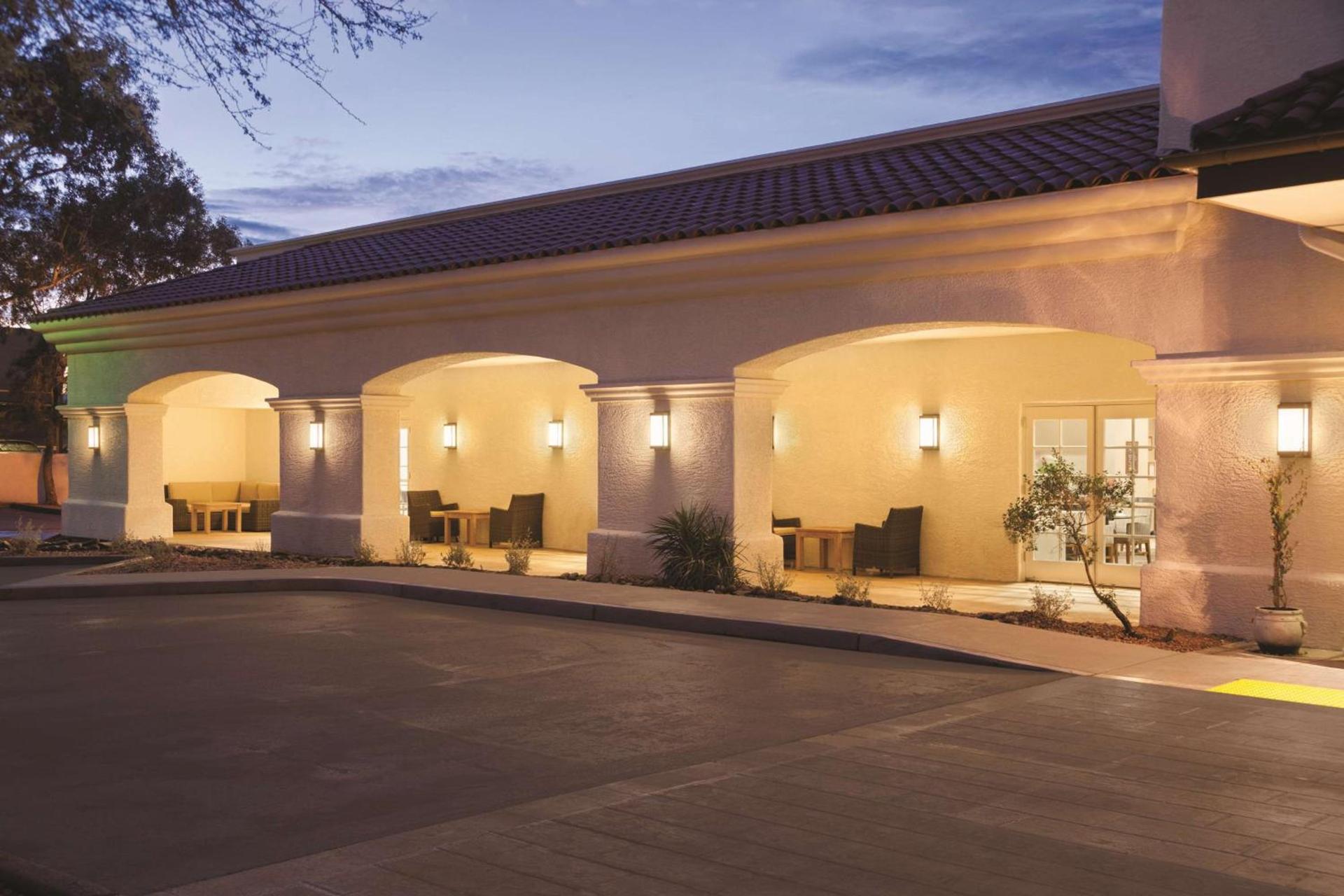 Homewood Suites Tucson St. Philip's Plaza University photo 1