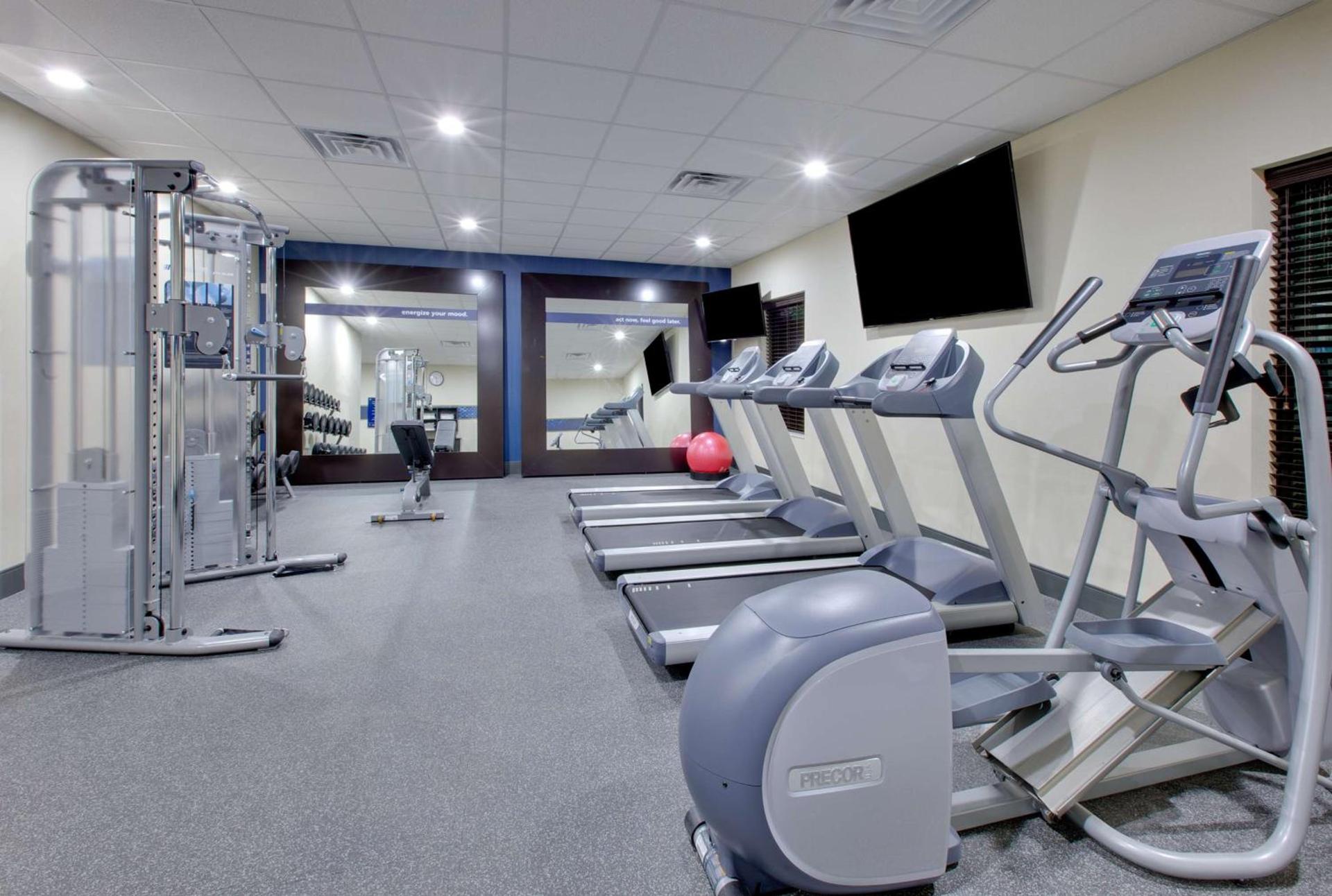 Hampton Inn & Suites Tyler-South photo 9
